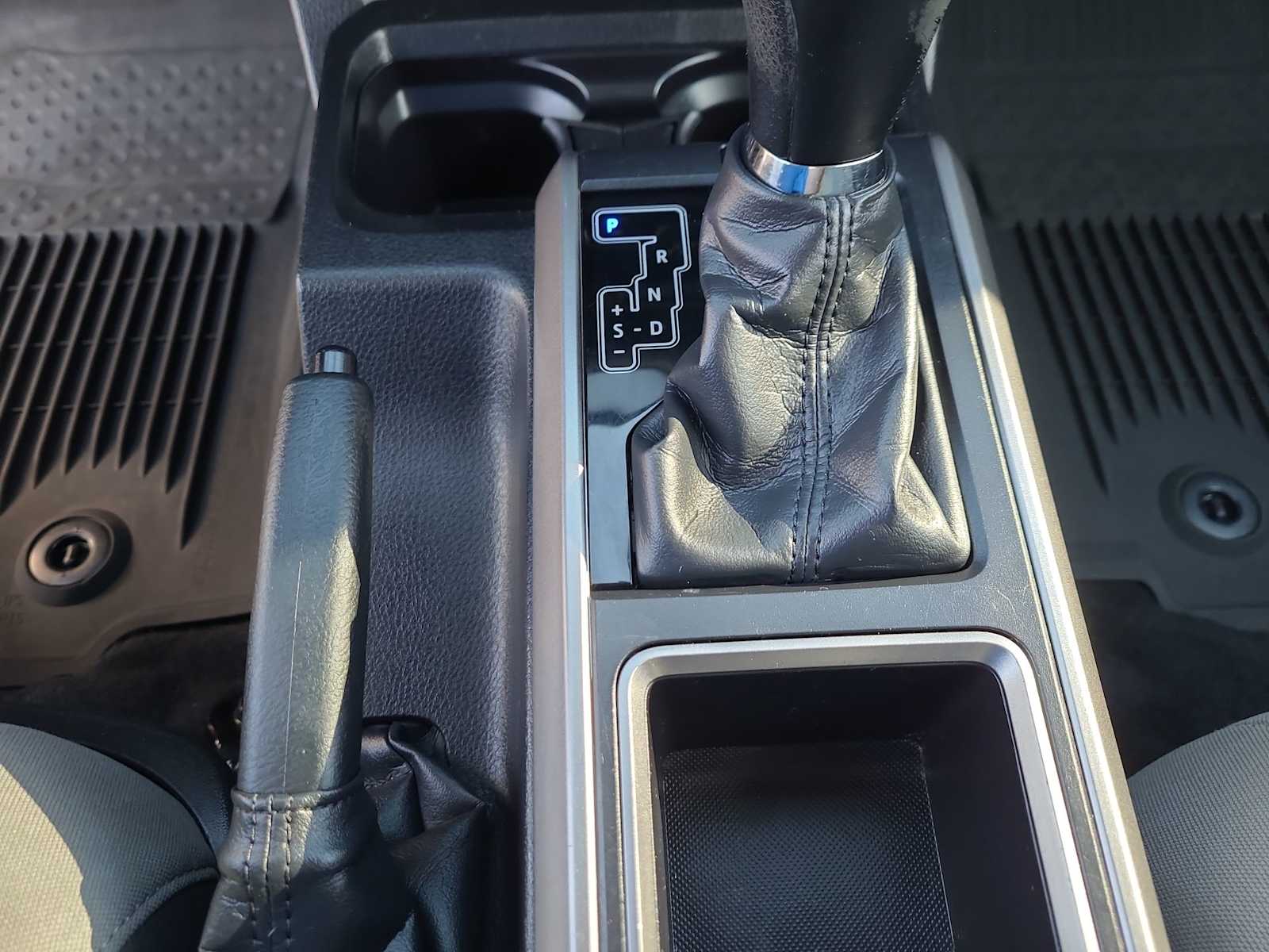 Thumbnail: 2022 Toyota Tacoma - 25