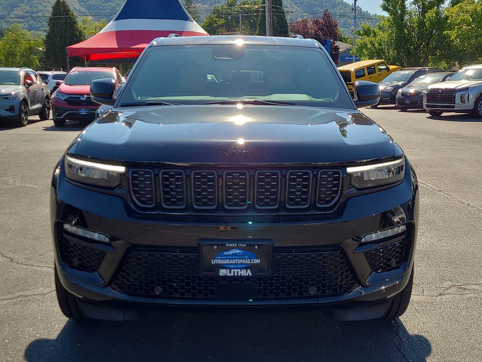 Thumbnail: 2025 Jeep Grand Cherokee - 14