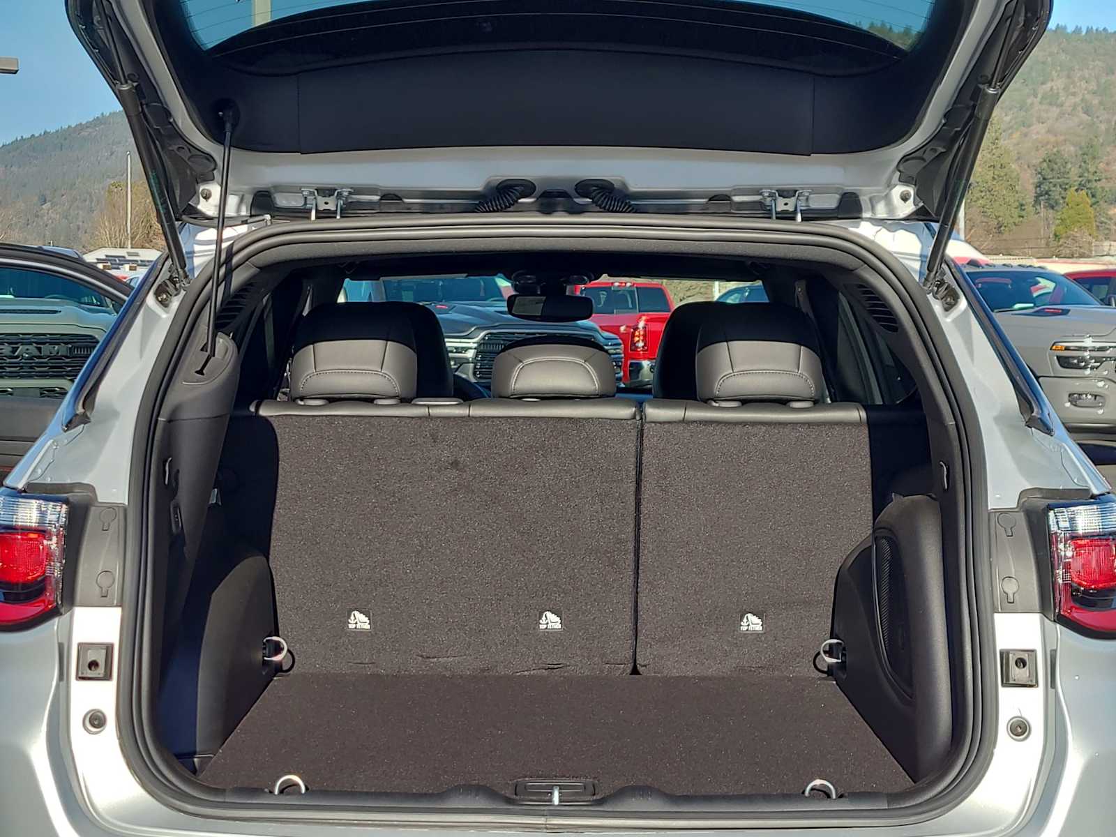 Thumbnail: 2026 Jeep Compass - 27