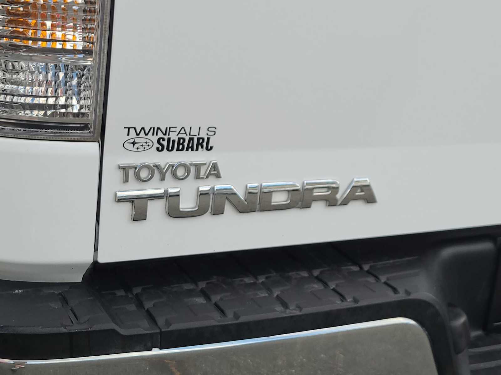 Thumbnail: 2012 Toyota Tundra - 15