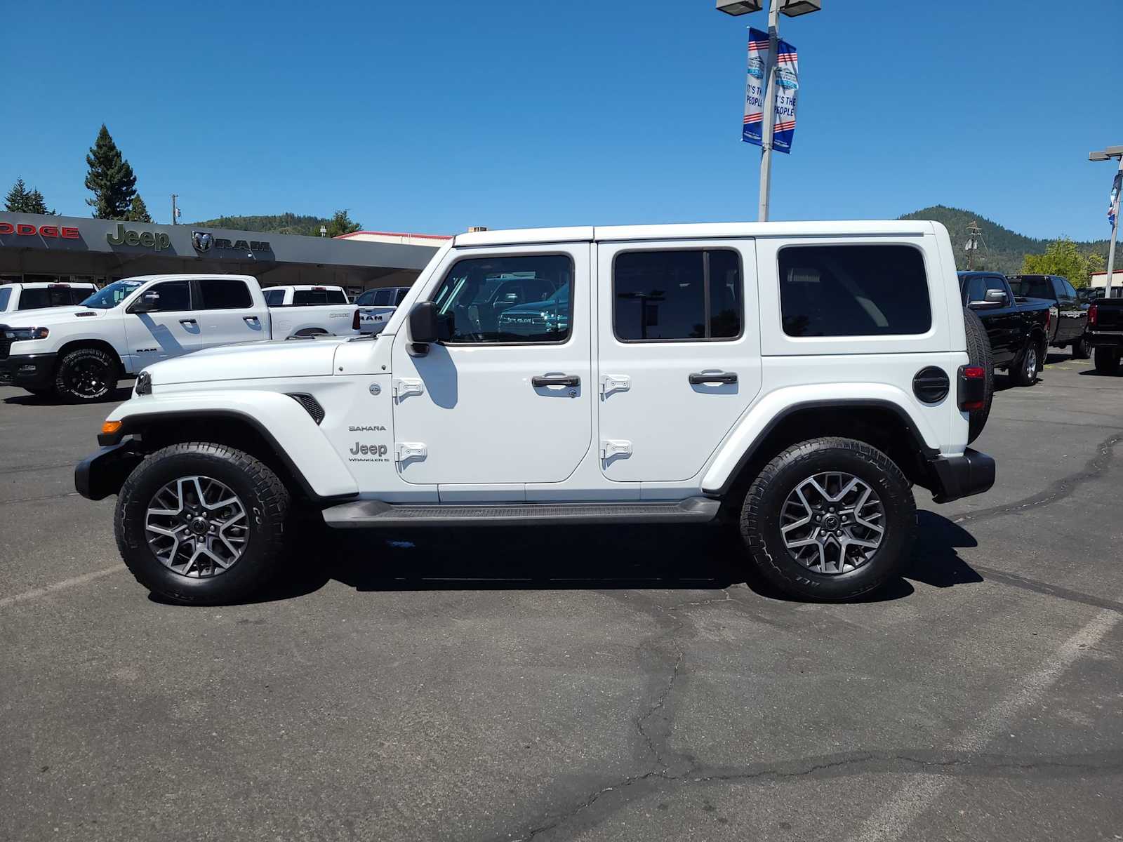Thumbnail: 2024 Jeep Wrangler - 10