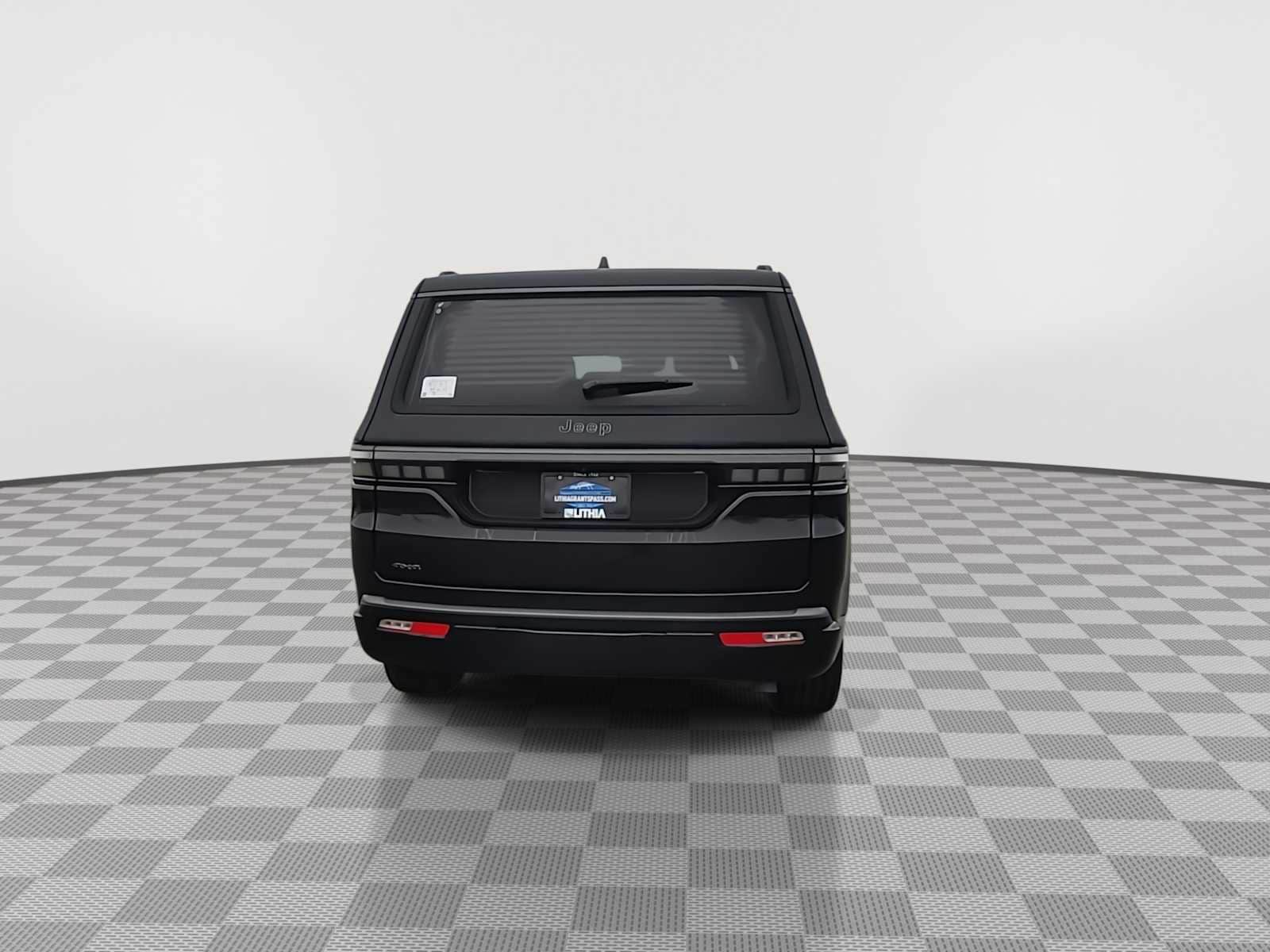 Thumbnail: 2026 Jeep Grand Wagoneer - 7