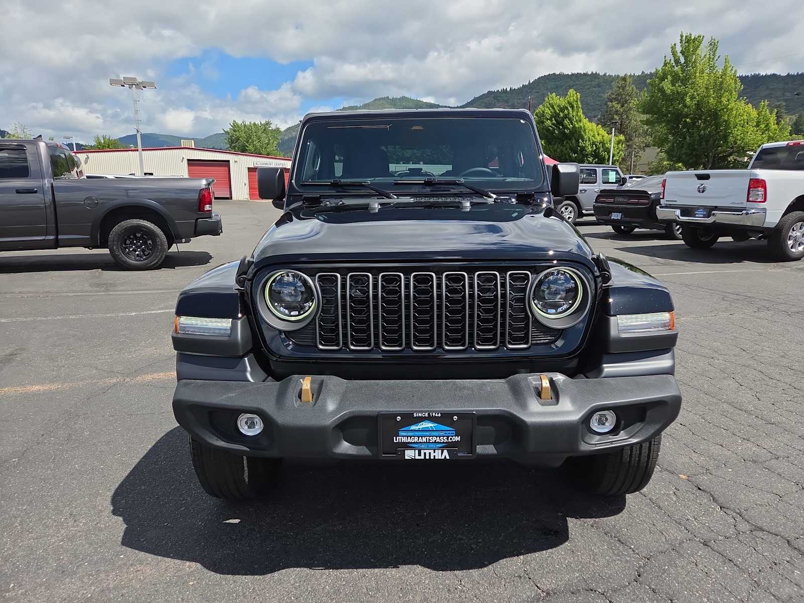 Thumbnail: 2026 Jeep Wrangler - 14