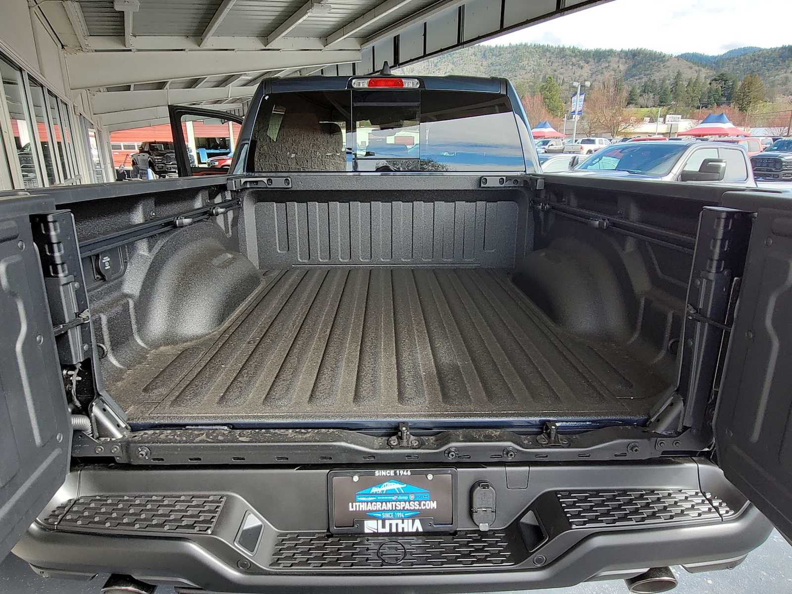 Thumbnail: 2026 RAM 1500 - 27