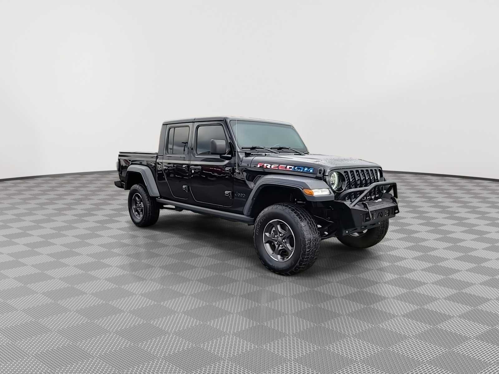 Thumbnail: 2020 Jeep Gladiator - 2