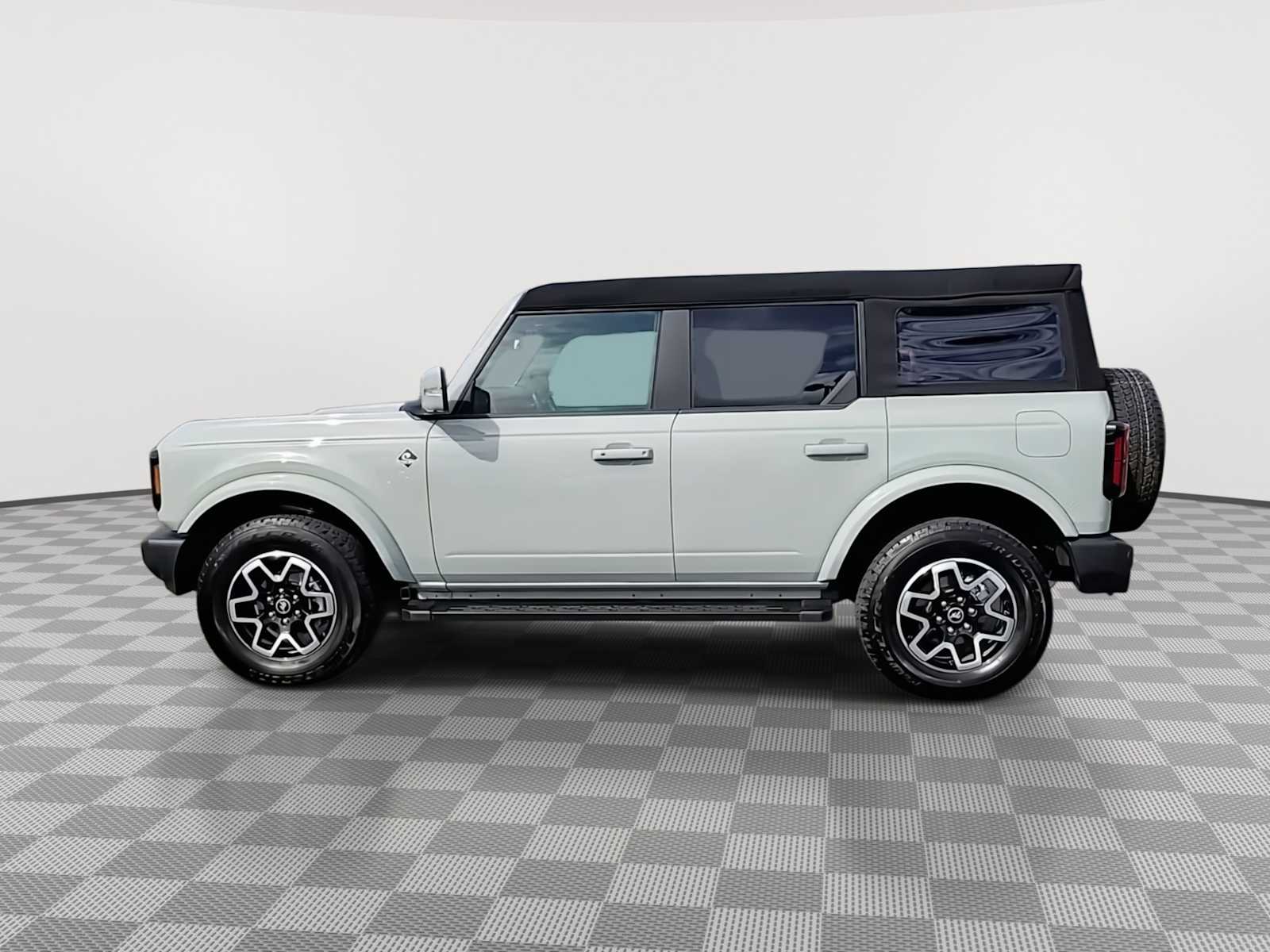 Thumbnail: 2024 Ford Bronco - 5