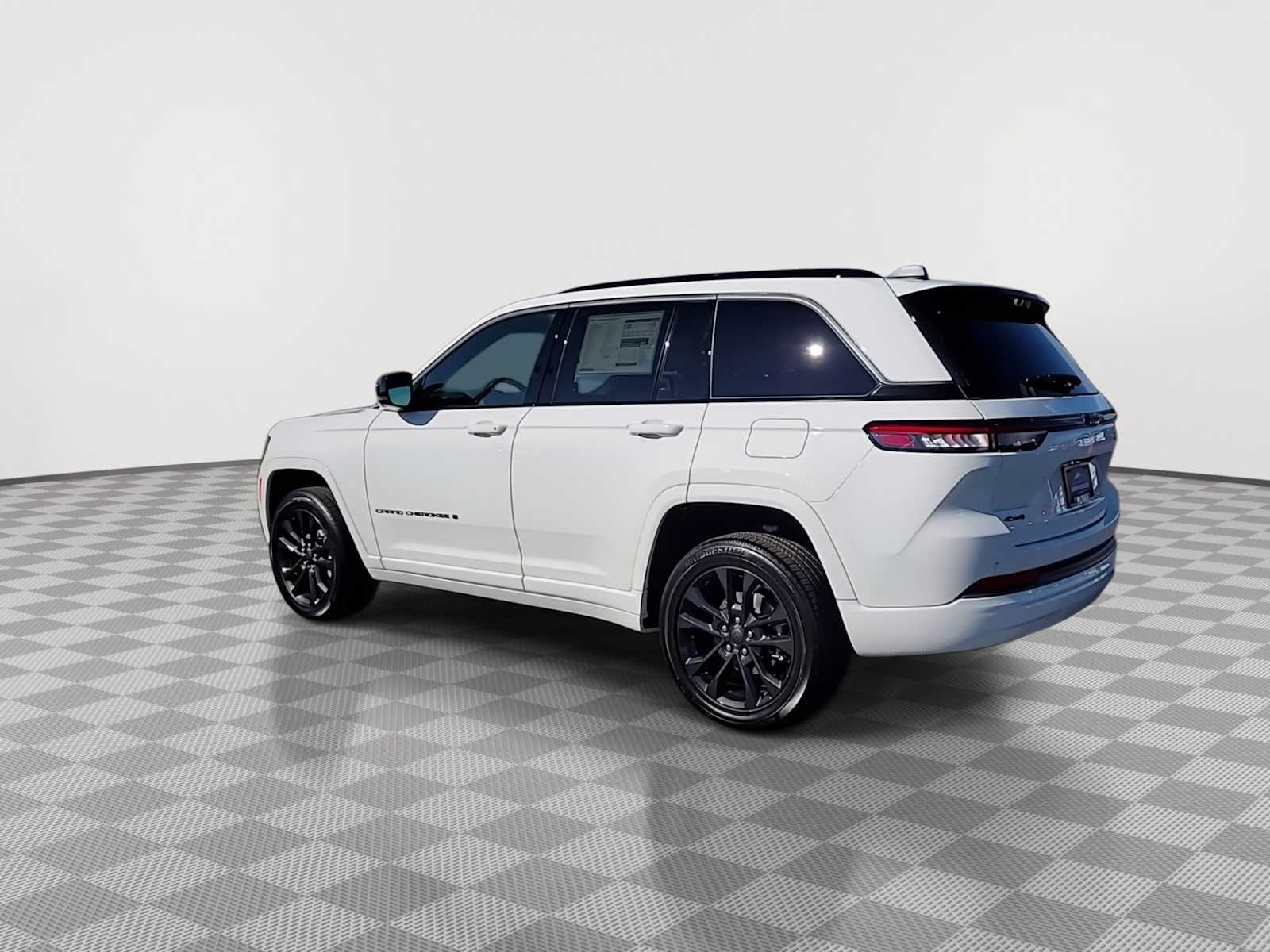 Thumbnail: 2026 Jeep Grand Cherokee - 6
