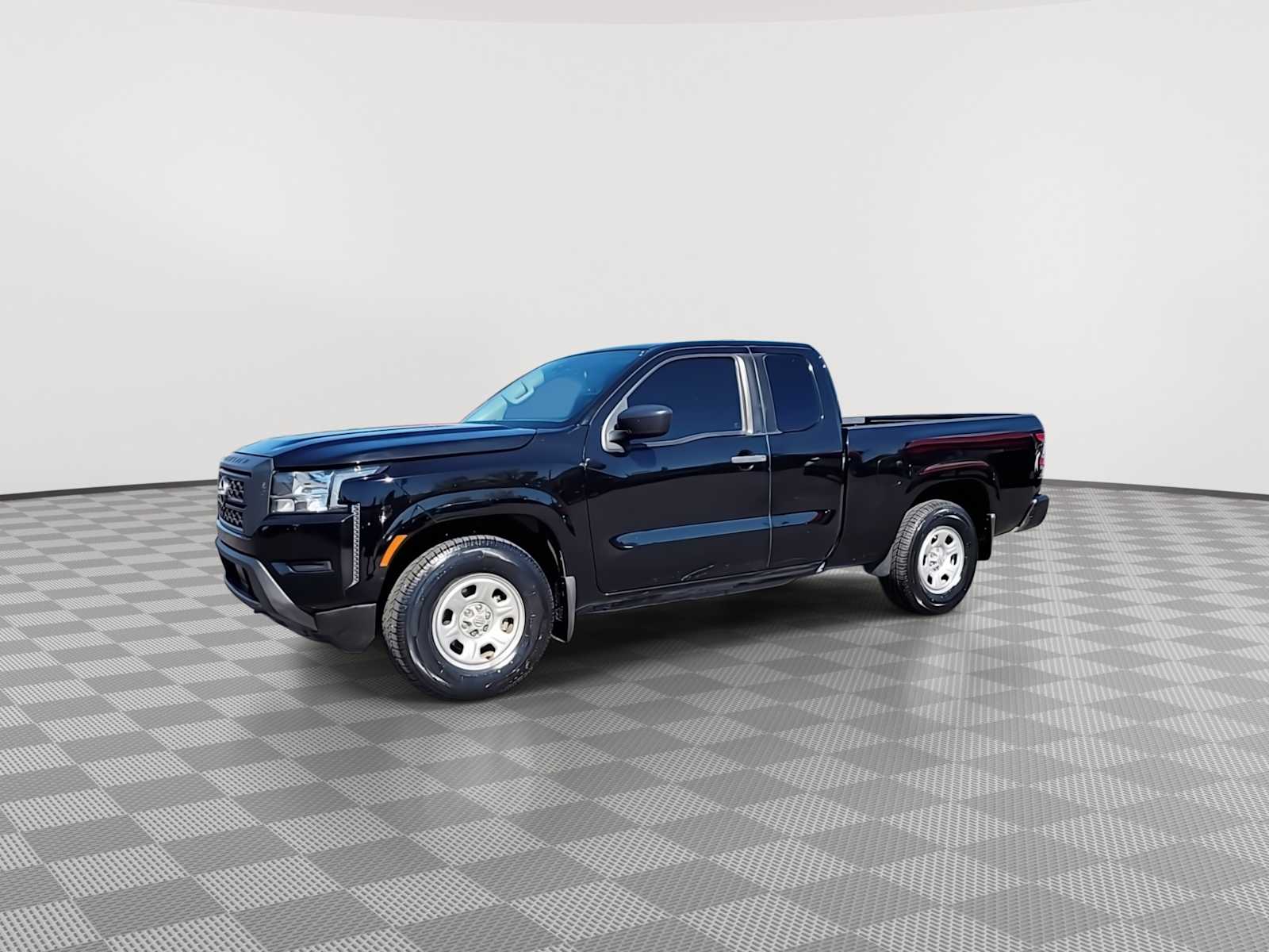 Thumbnail: 2022 Nissan Frontier - 4