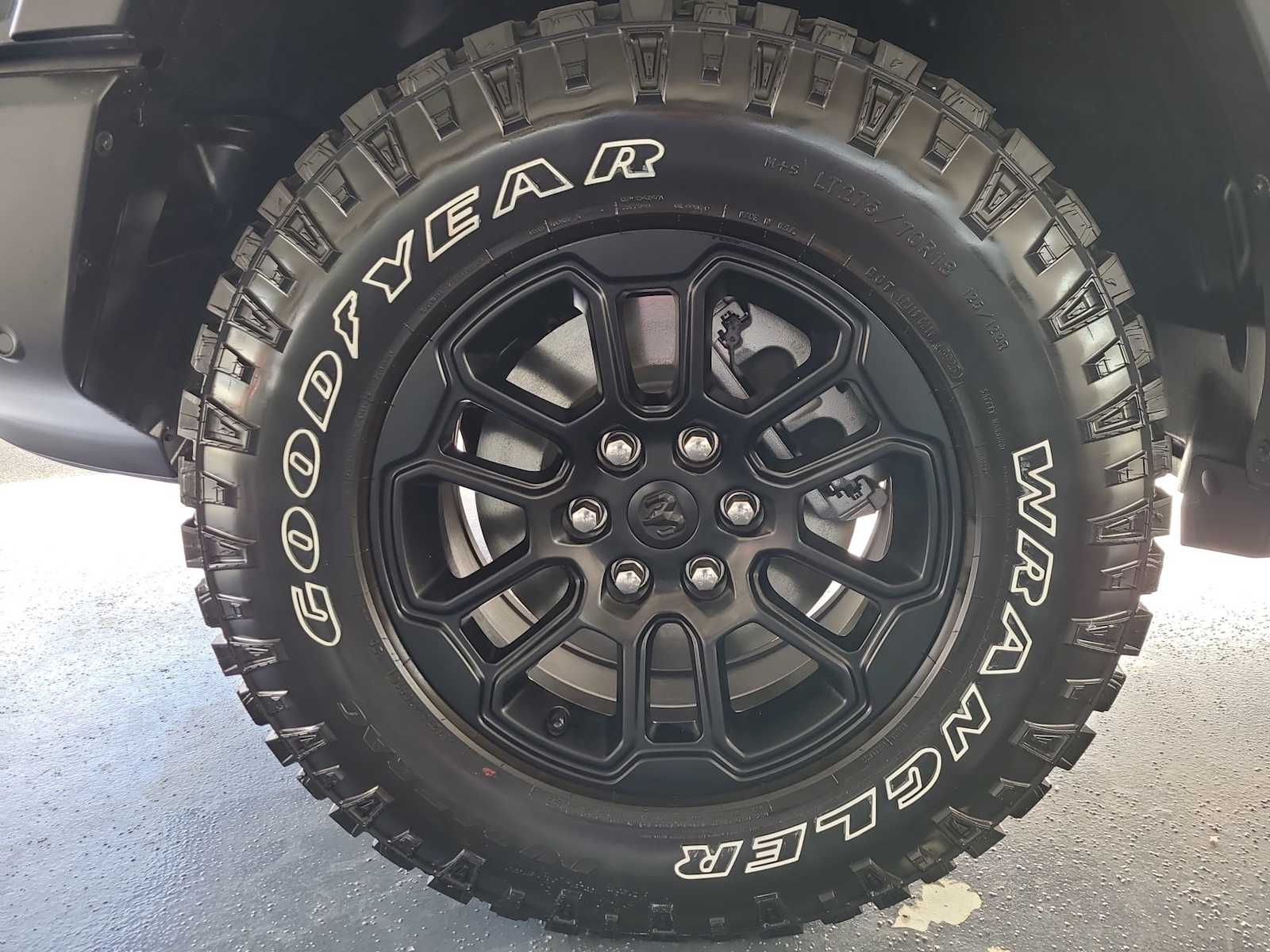 Thumbnail: 2026 RAM 1500 - 16