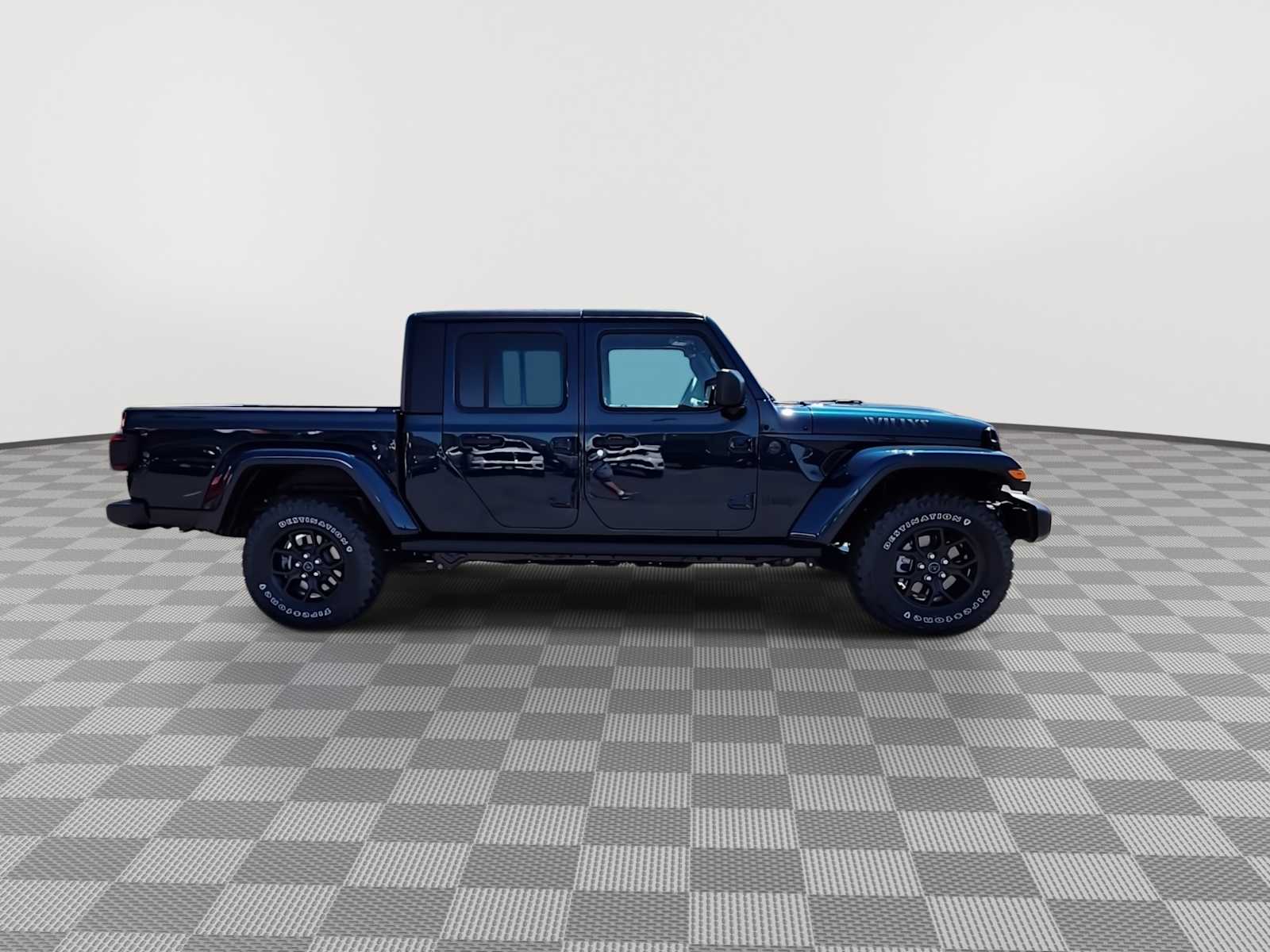Thumbnail: 2025 Jeep Gladiator - 9