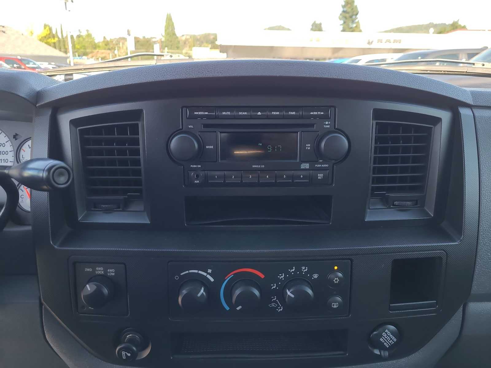 Thumbnail: 2008 Dodge Ram 1500 - 24