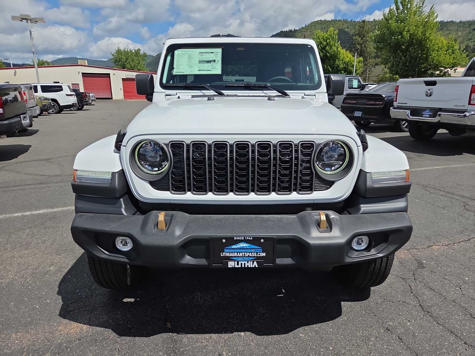 Thumbnail: 2026 Jeep Wrangler - 14