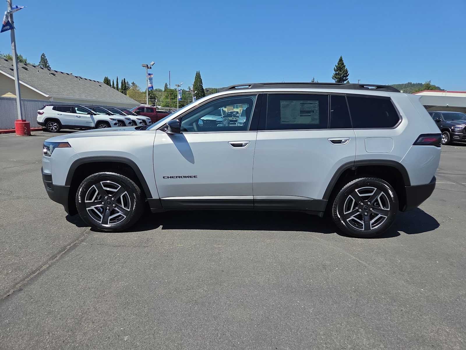 Thumbnail: 2026 Jeep Cherokee - 11