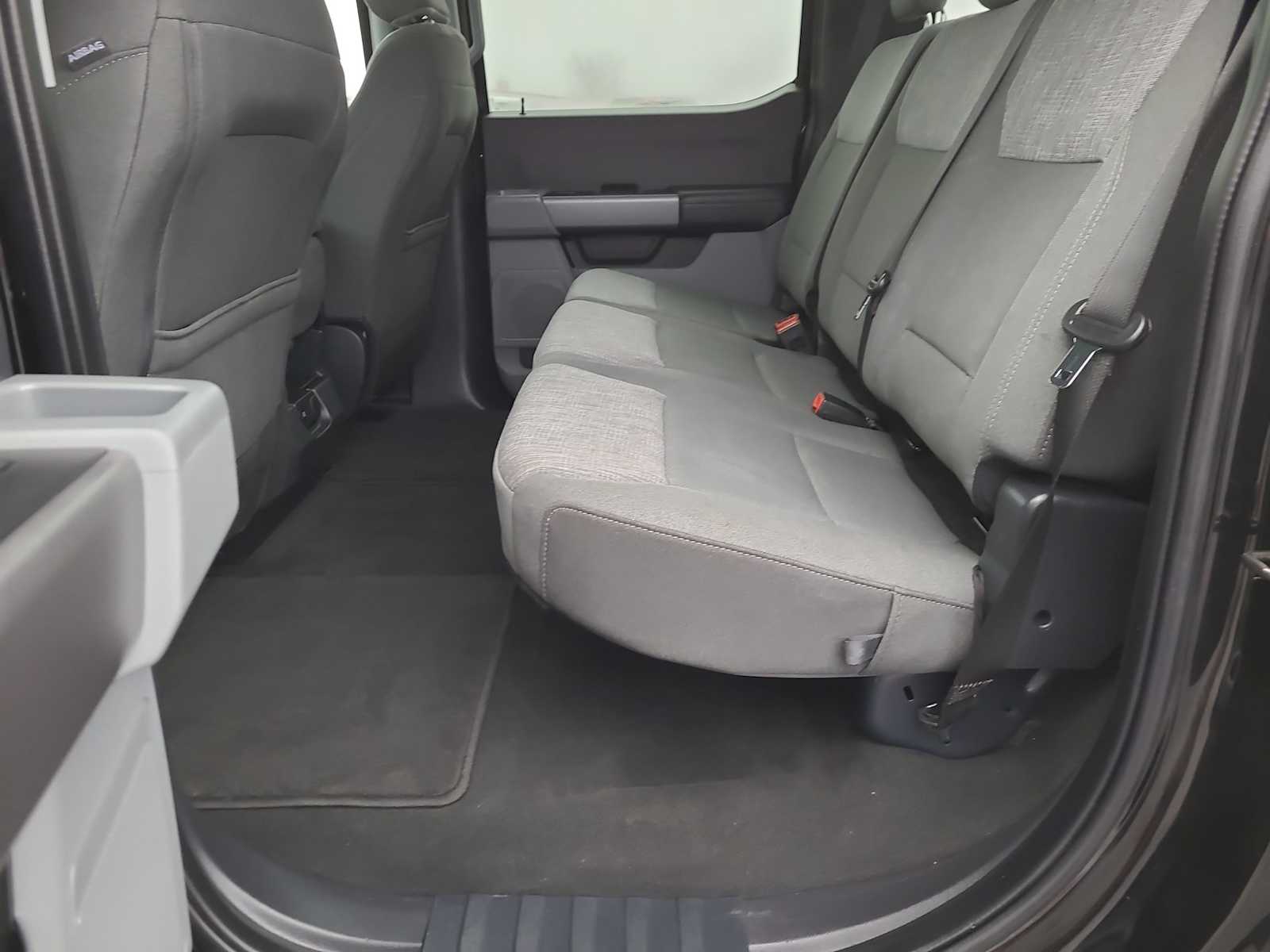 Thumbnail: 2025 Ford Econoline - 21