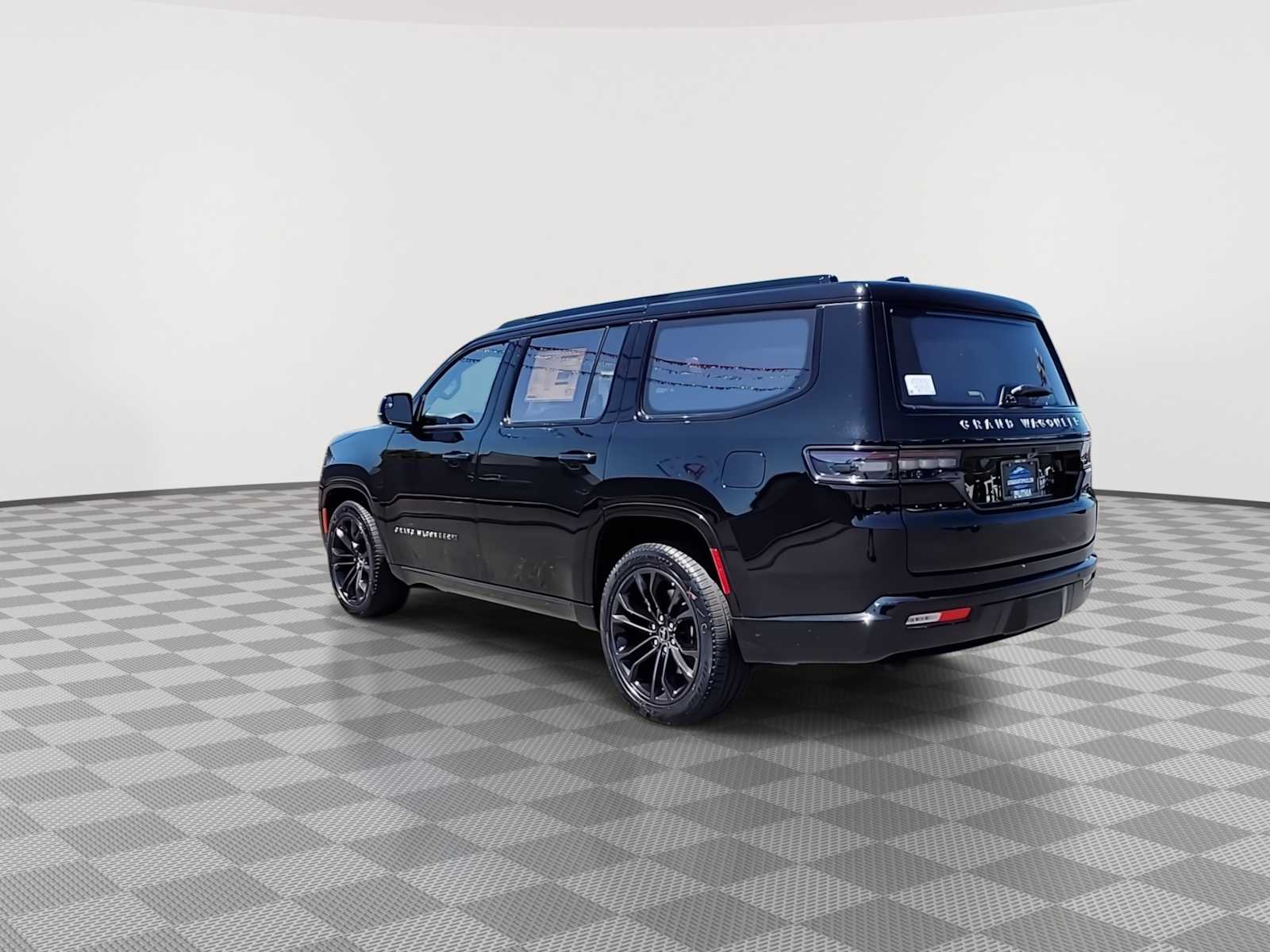 Thumbnail: 2024 Jeep Grand Wagoneer - 6