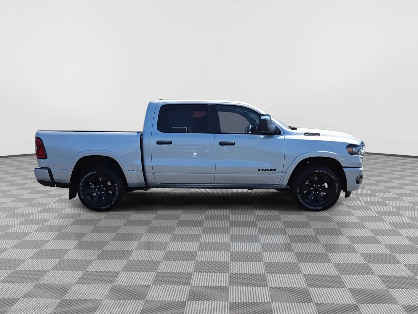 Thumbnail: 2026 RAM 1500 - 9