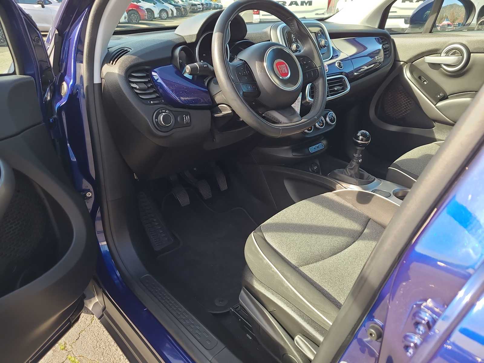 Thumbnail: 2017 Fiat 500X - 10