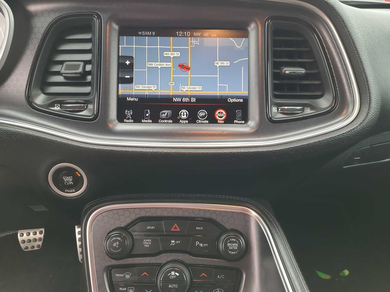 Thumbnail: 2015 Dodge Challenger - 24