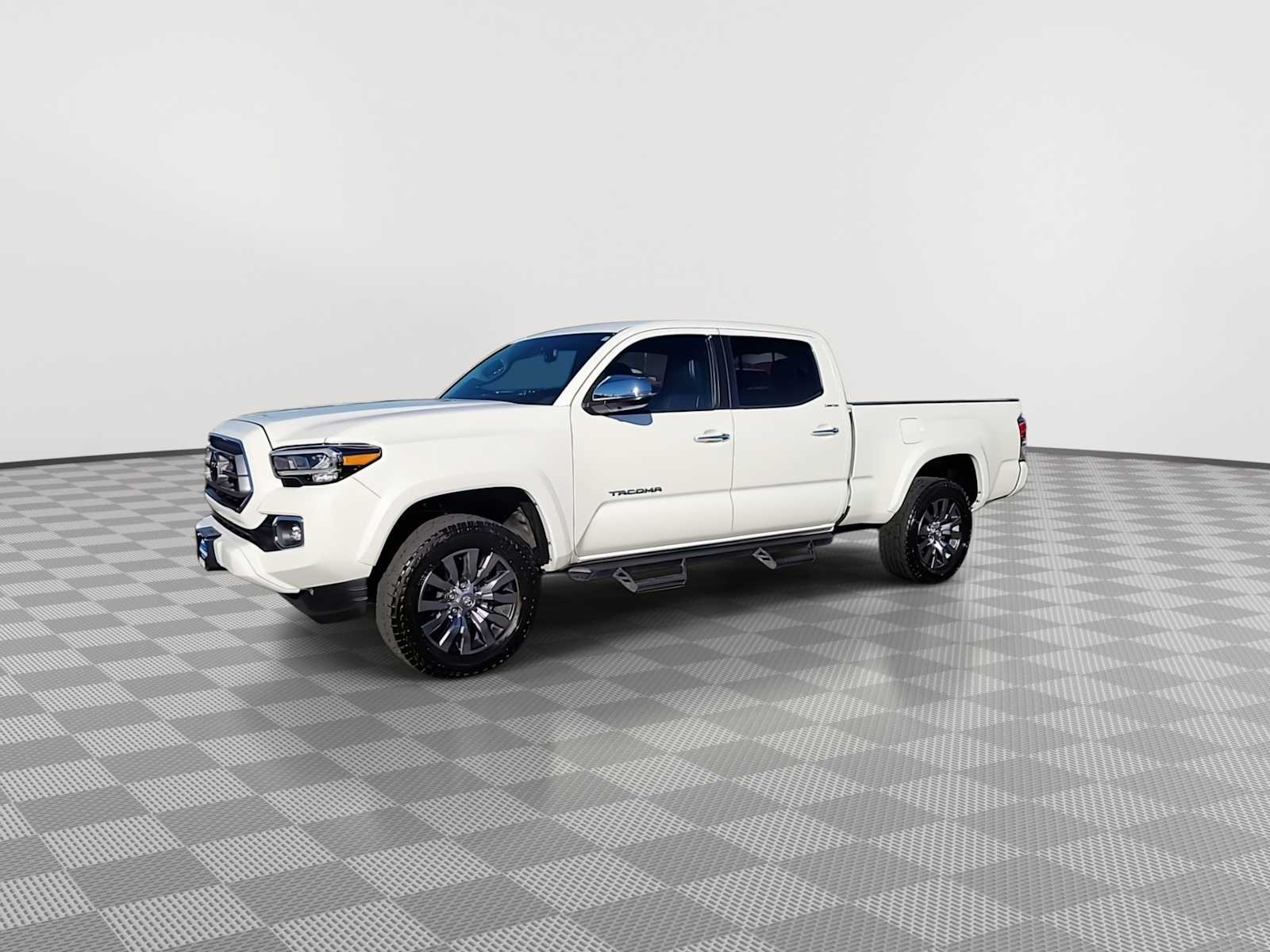 Thumbnail: 2023 Toyota Tacoma - 4