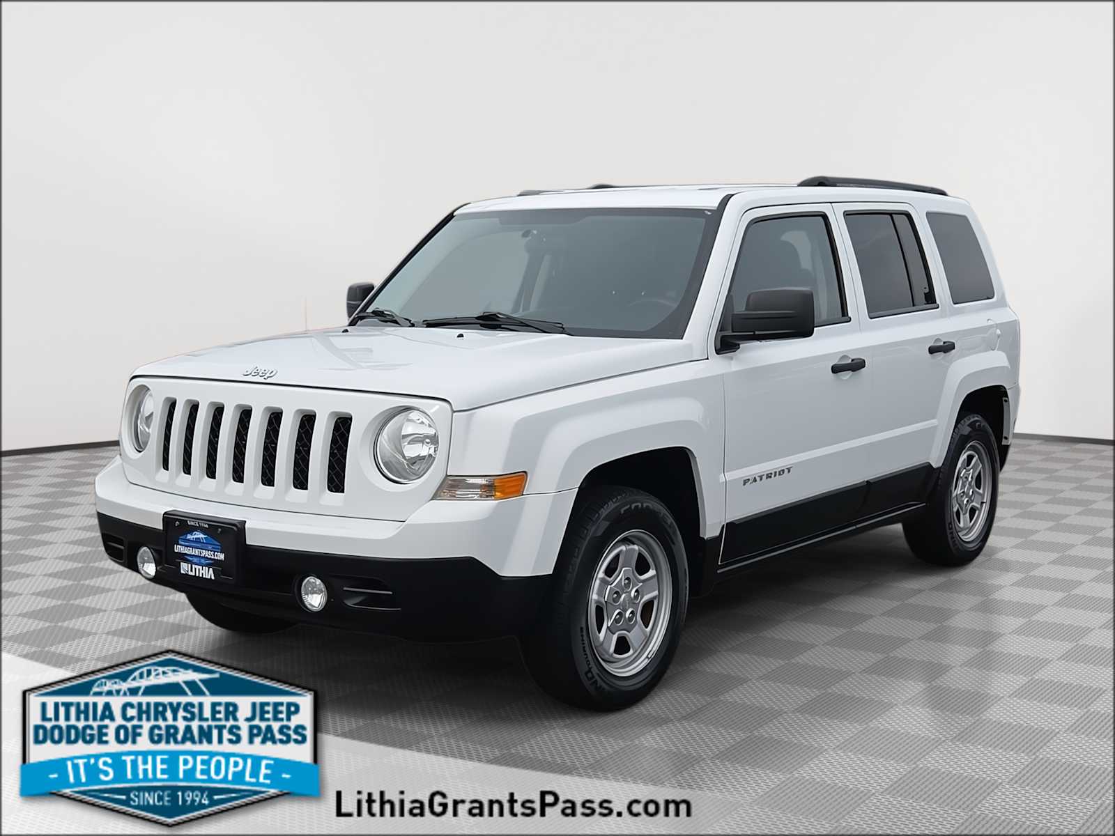 Used 2013 Jeep Patriot Sport with VIN 1C4NJPBAXDD130030 for sale in Grants Pass, OR
