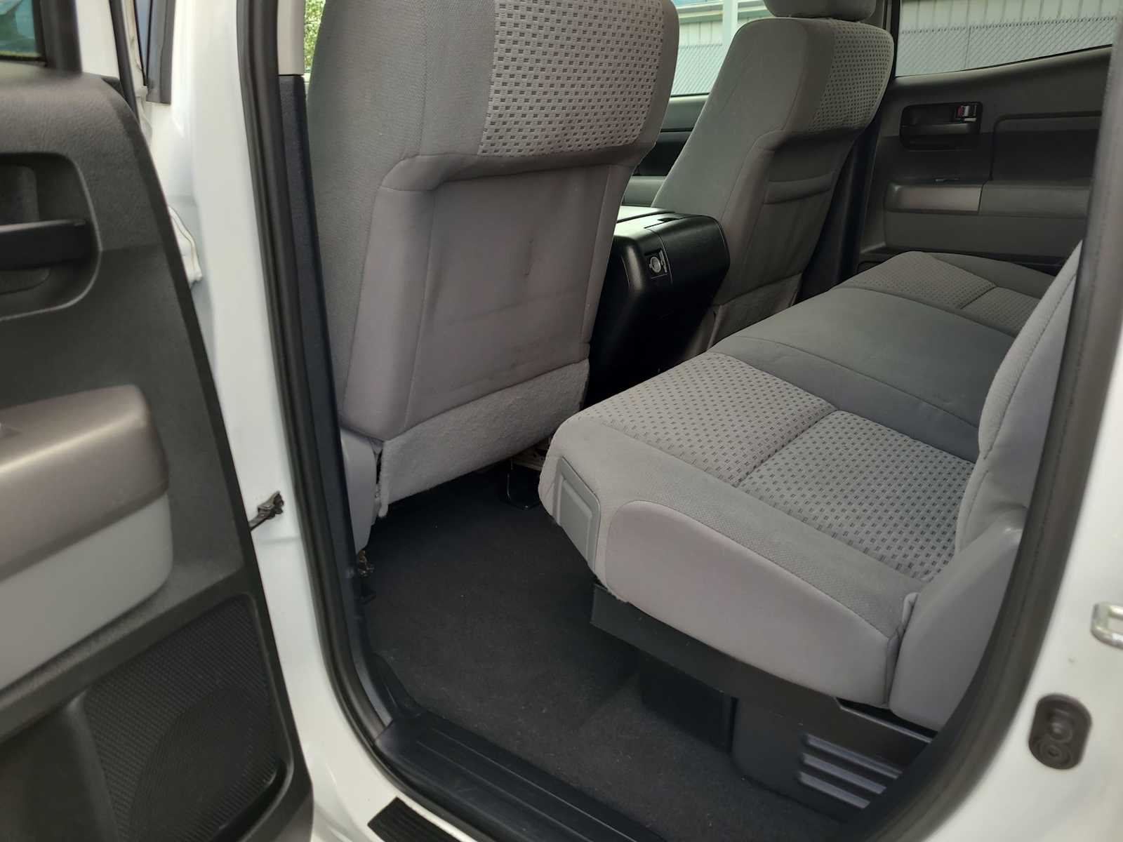 Thumbnail: 2012 Toyota Tundra - 20