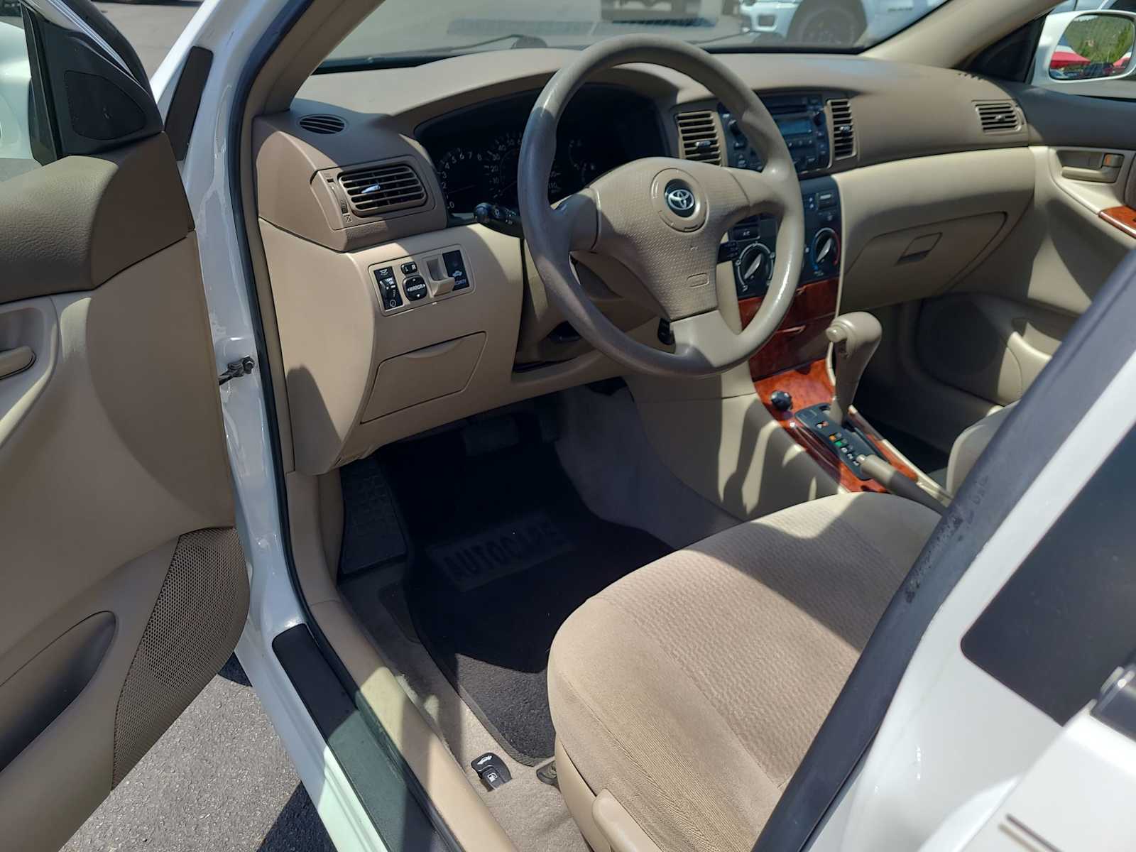 Thumbnail: 2005 Toyota Corolla - 10