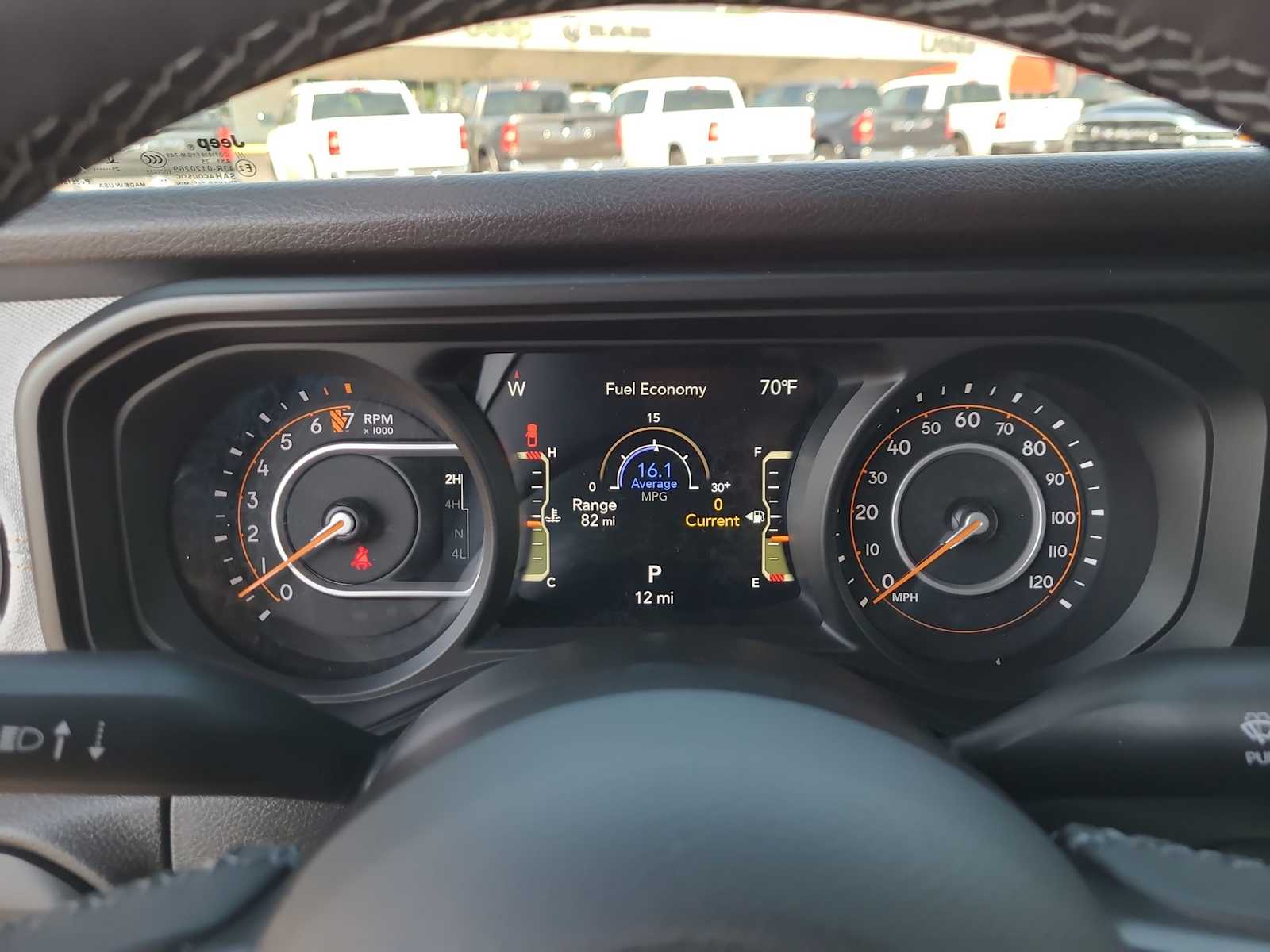 Thumbnail: 2025 Jeep Gladiator - 26