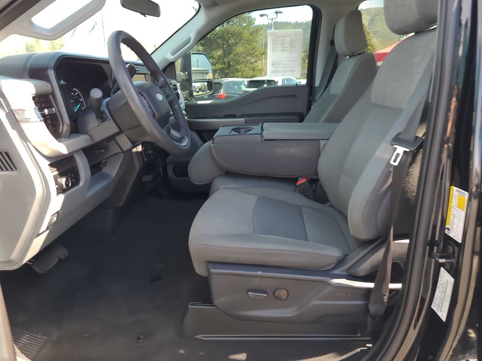 Thumbnail: 2025 Ford Econoline - 19