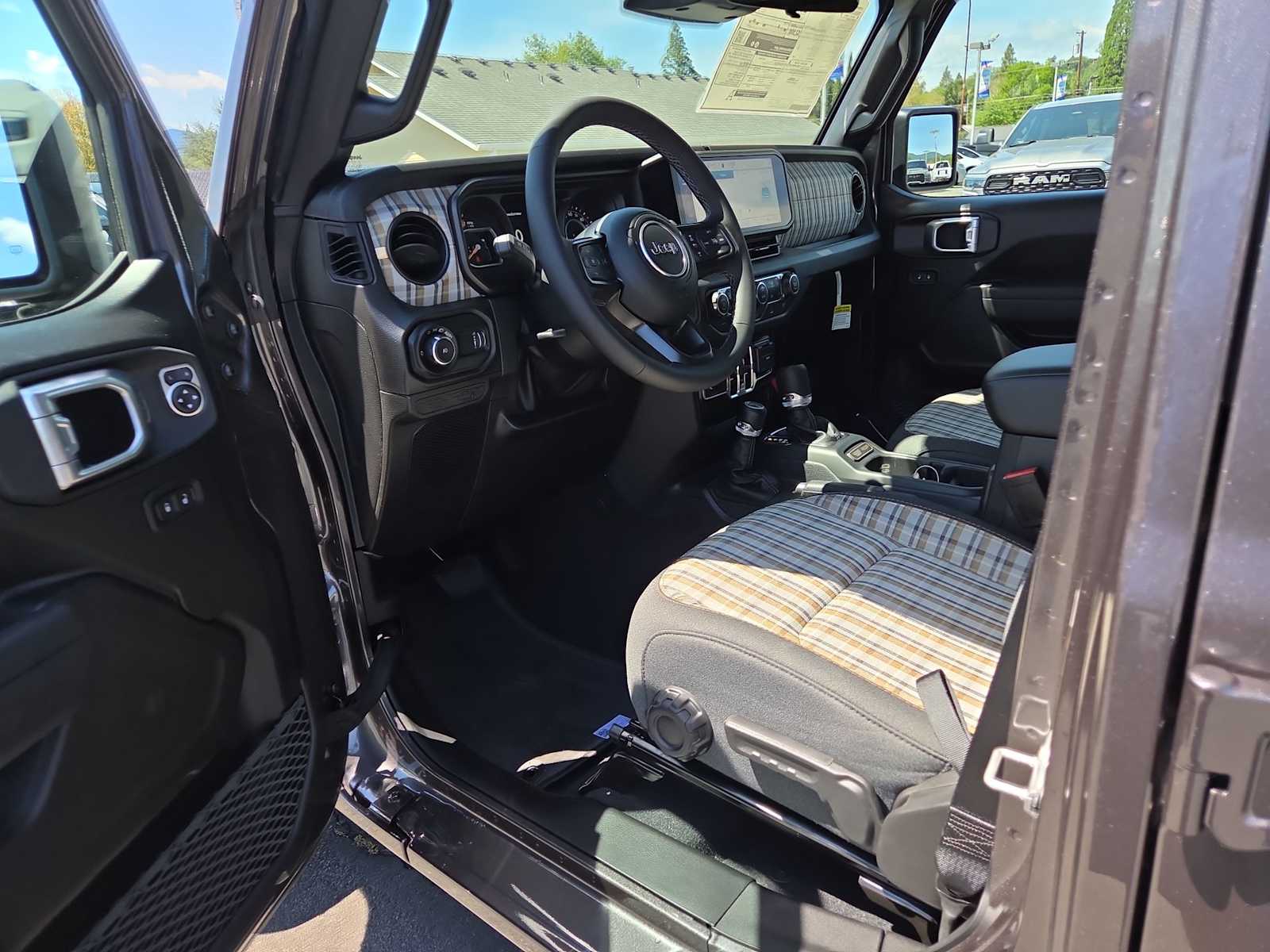 Thumbnail: 2026 Jeep Wrangler - 10