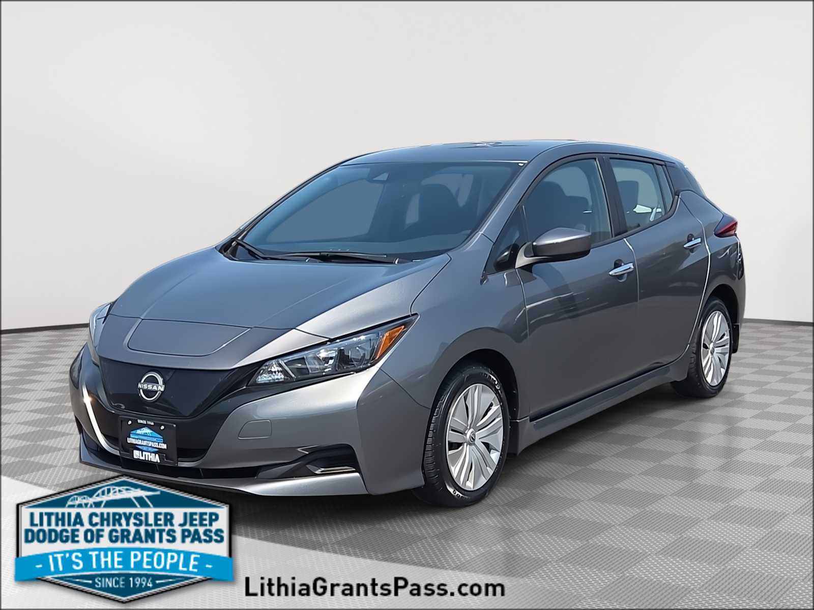 Used 2024 Nissan LEAF S with VIN 1N4AZ1BV2RC551508 for sale in Grants Pass, OR