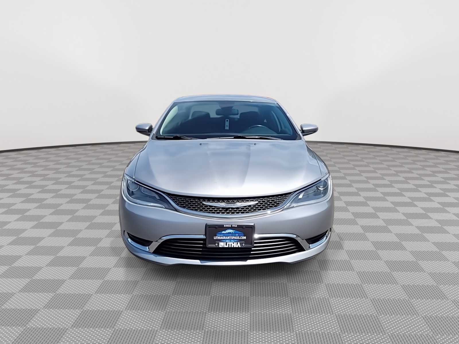 Thumbnail: 2015 Chrysler 200 - 3