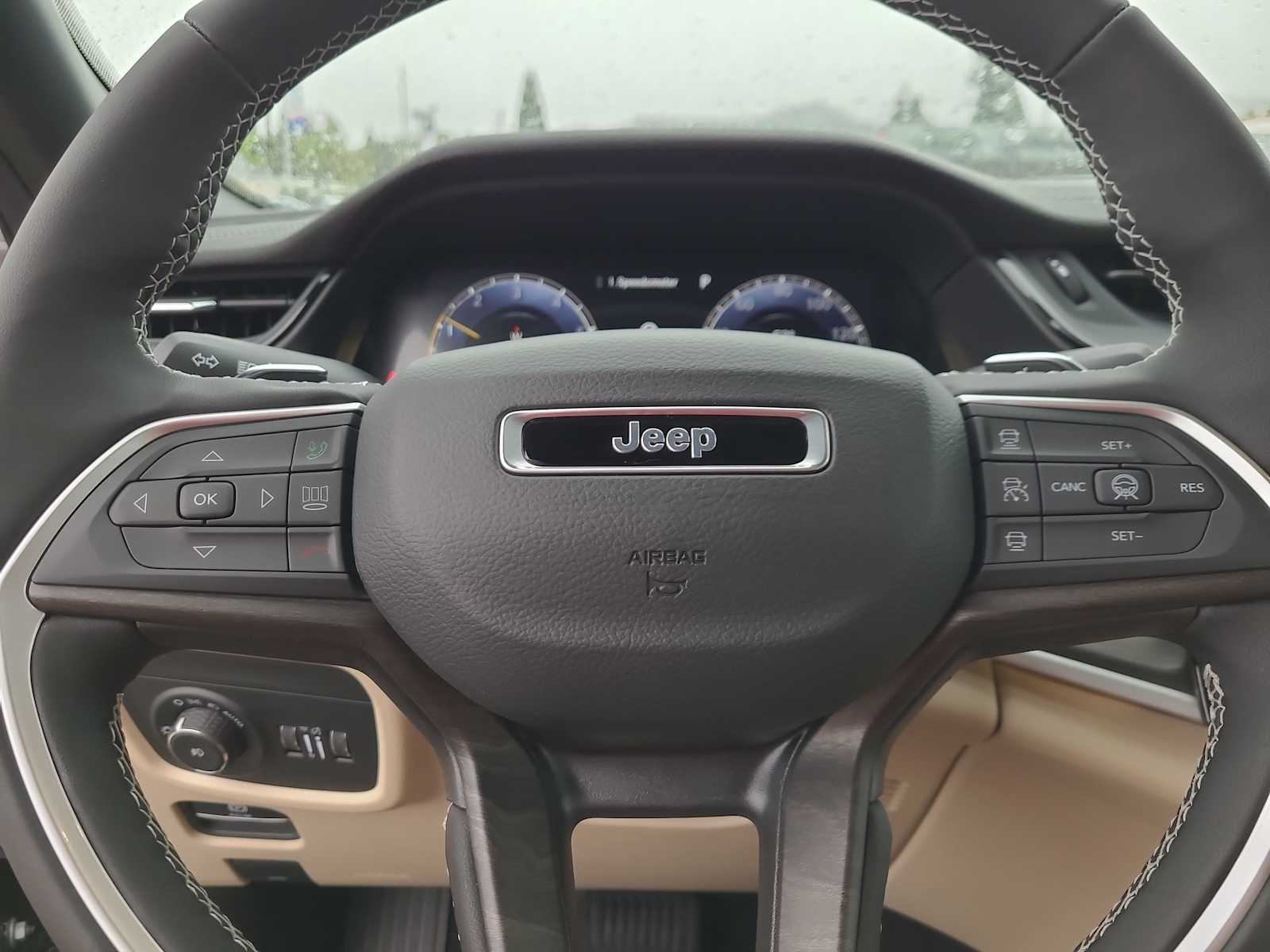 Thumbnail: 2026 Jeep Grand Cherokee - 23