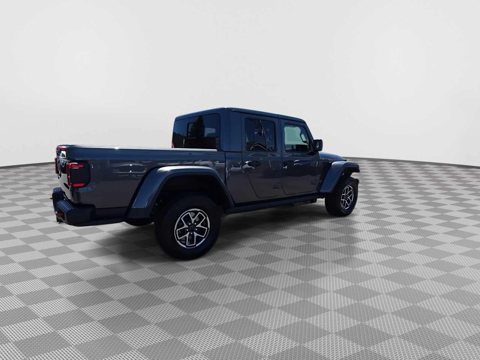 Thumbnail: 2026 Jeep Gladiator - 8