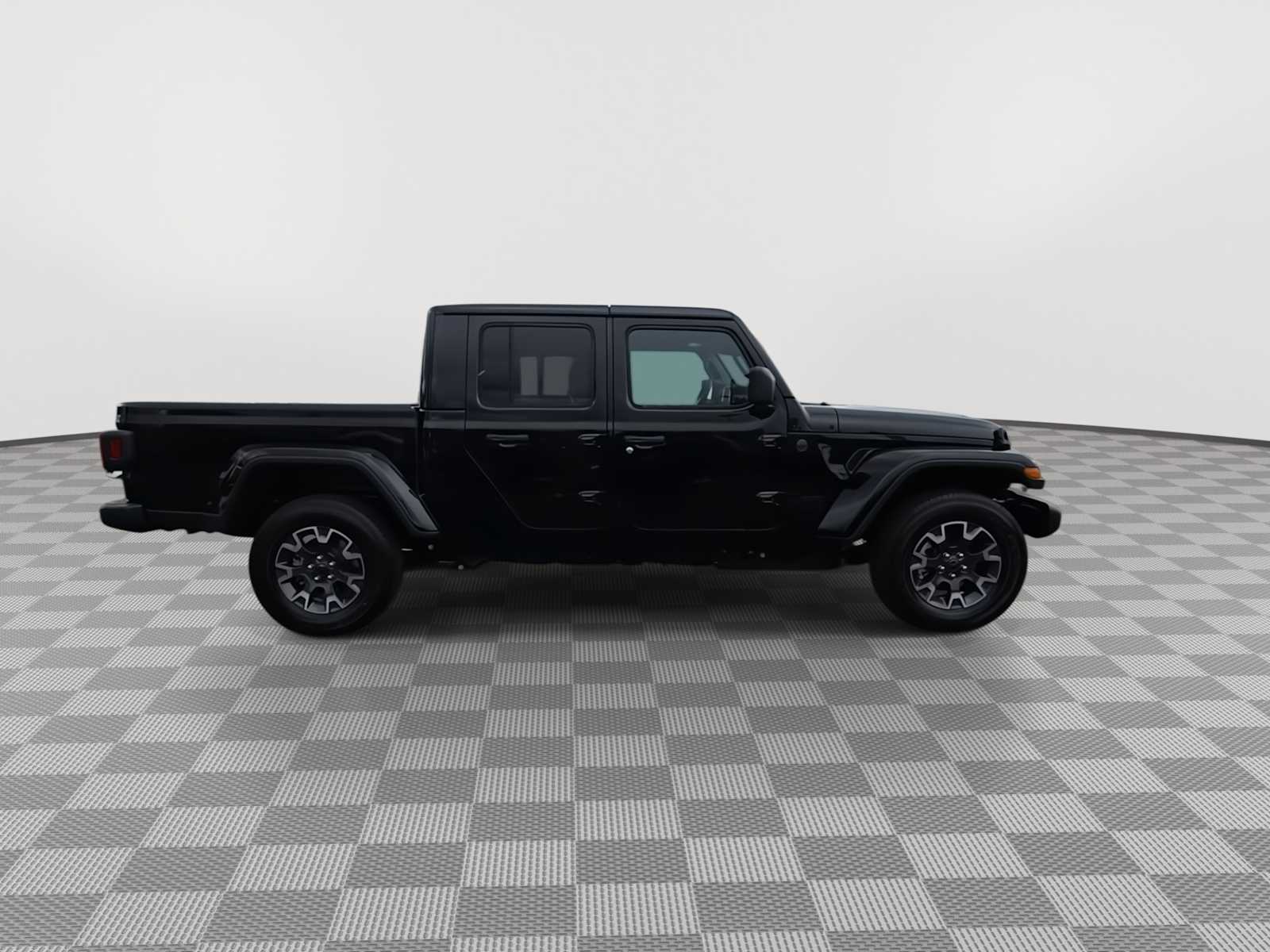 Thumbnail: 2026 Jeep Gladiator - 9