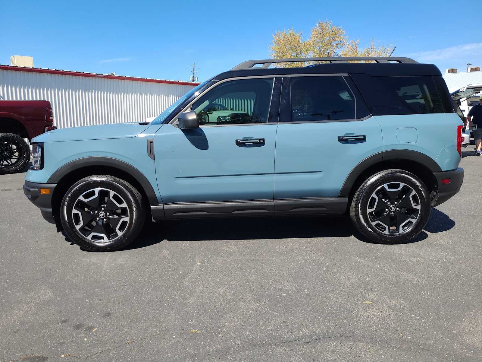 Thumbnail: 2022 Ford Bronco Sport - 11