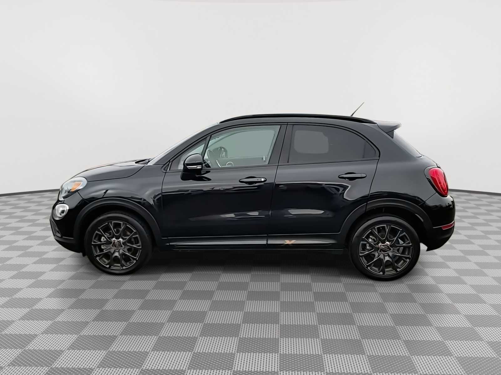 Thumbnail: 2017 Fiat 500X - 5