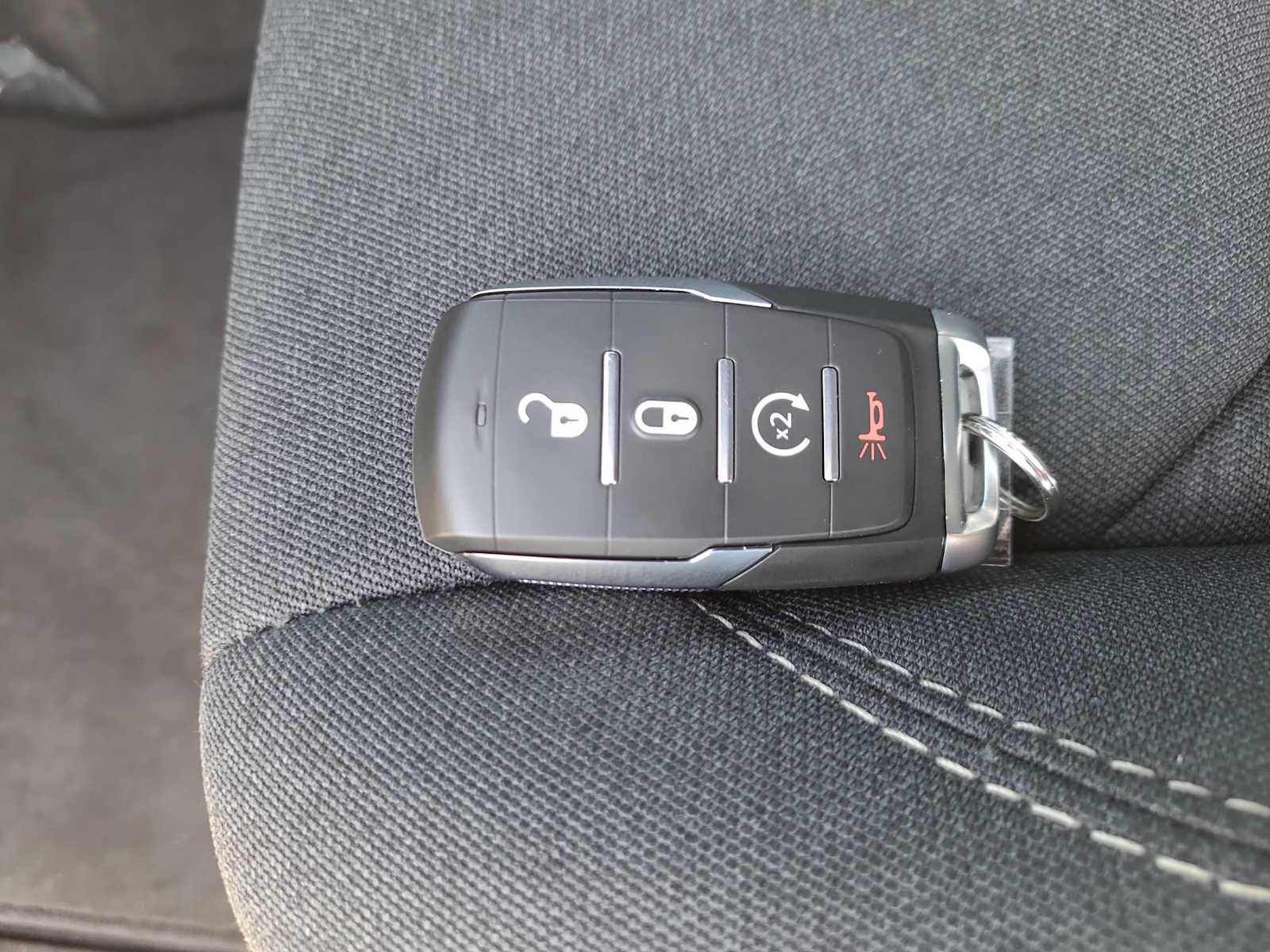 Thumbnail: 2025 RAM 1500 - 28