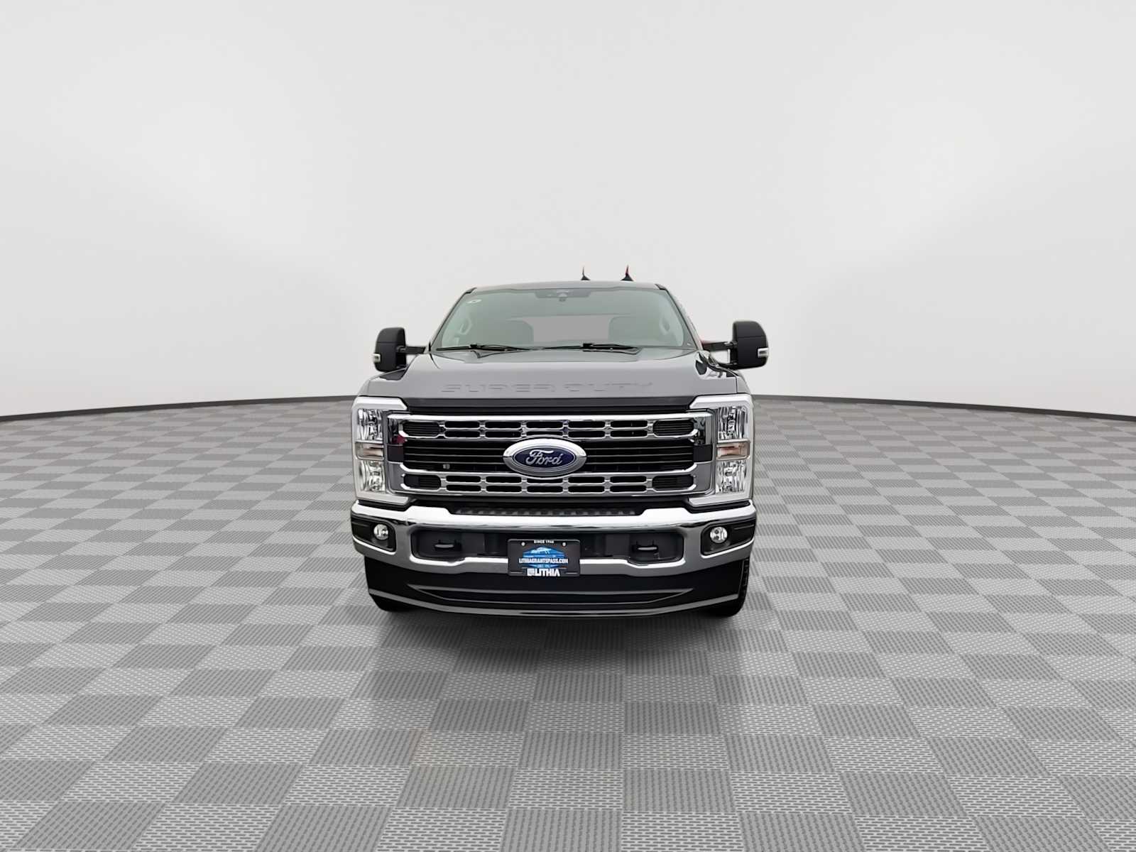 Thumbnail: 2025 Ford Econoline - 3