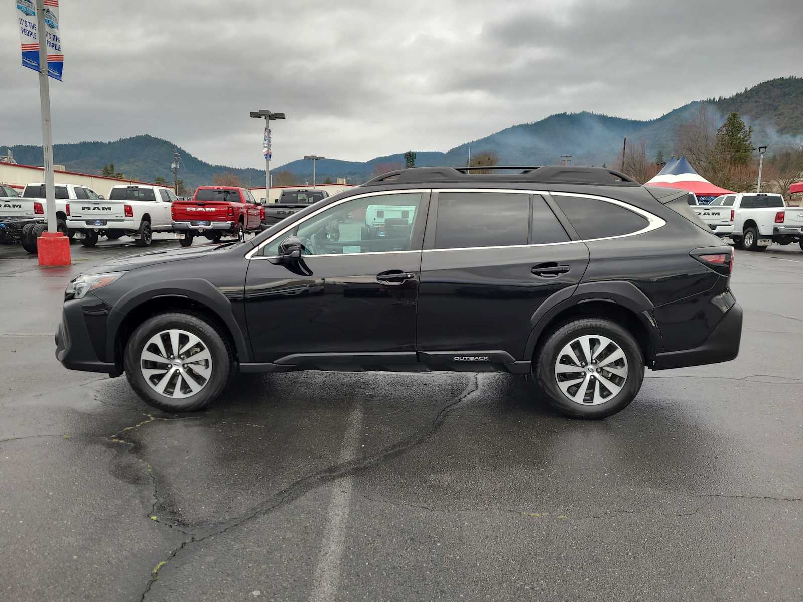 Thumbnail: 2023 Subaru Outback - 11