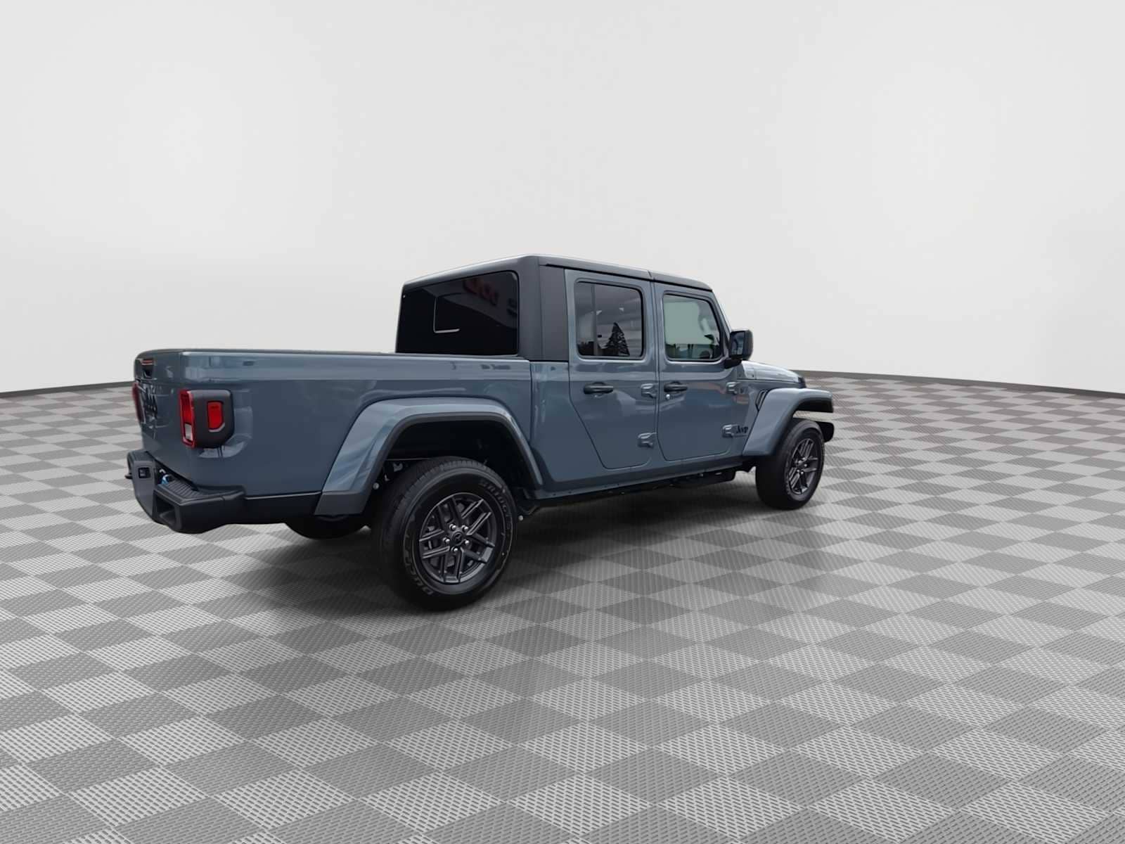 Thumbnail: 2026 Jeep Gladiator - 8