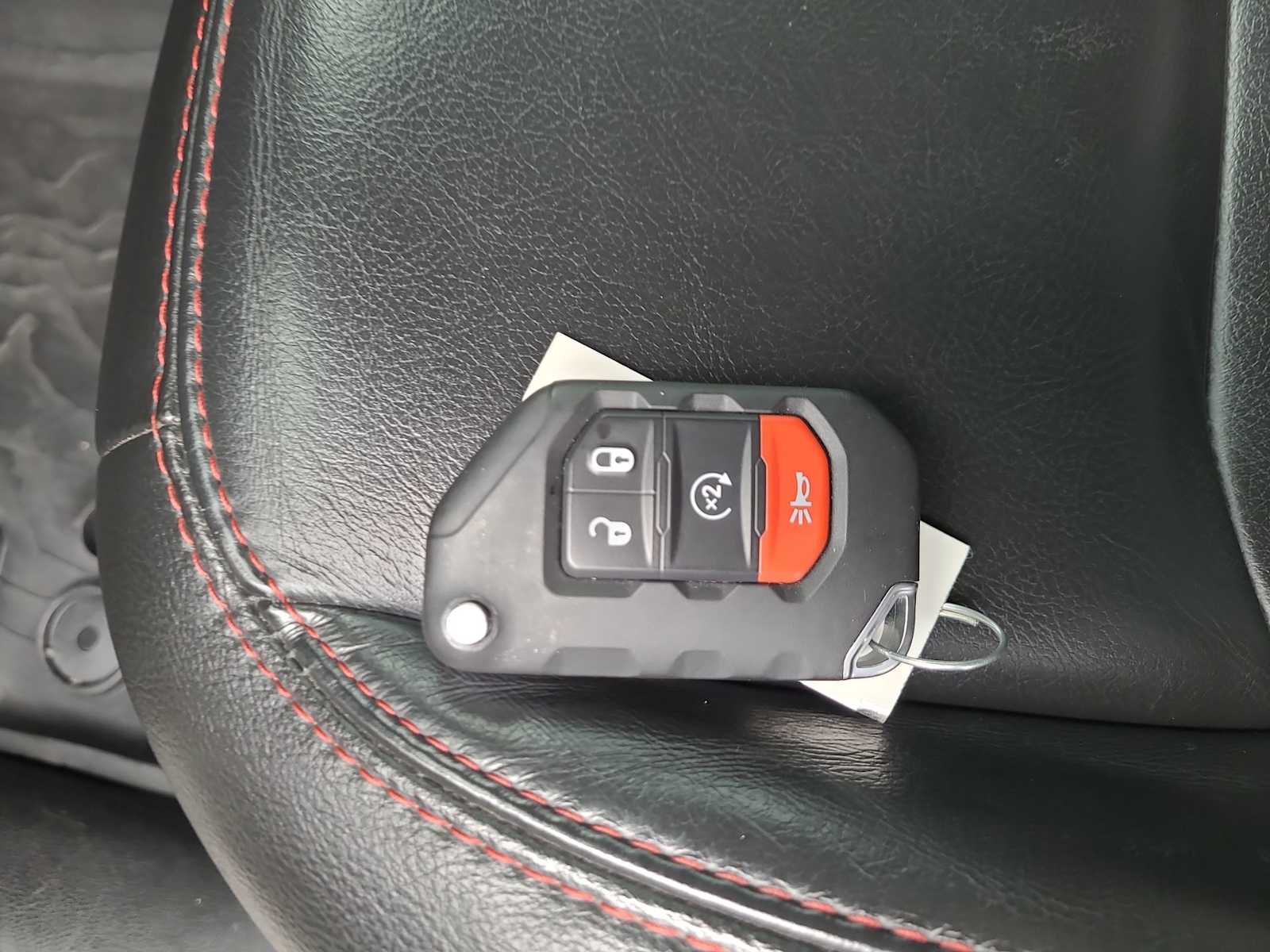 Thumbnail: 2021 Jeep Gladiator - 28