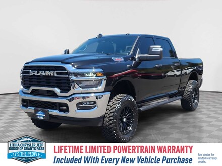 New 2025 Ram 2500 TRADESMAN CREW CAB 4X4 6'4 BOX Pickup Grants Pass, OR
