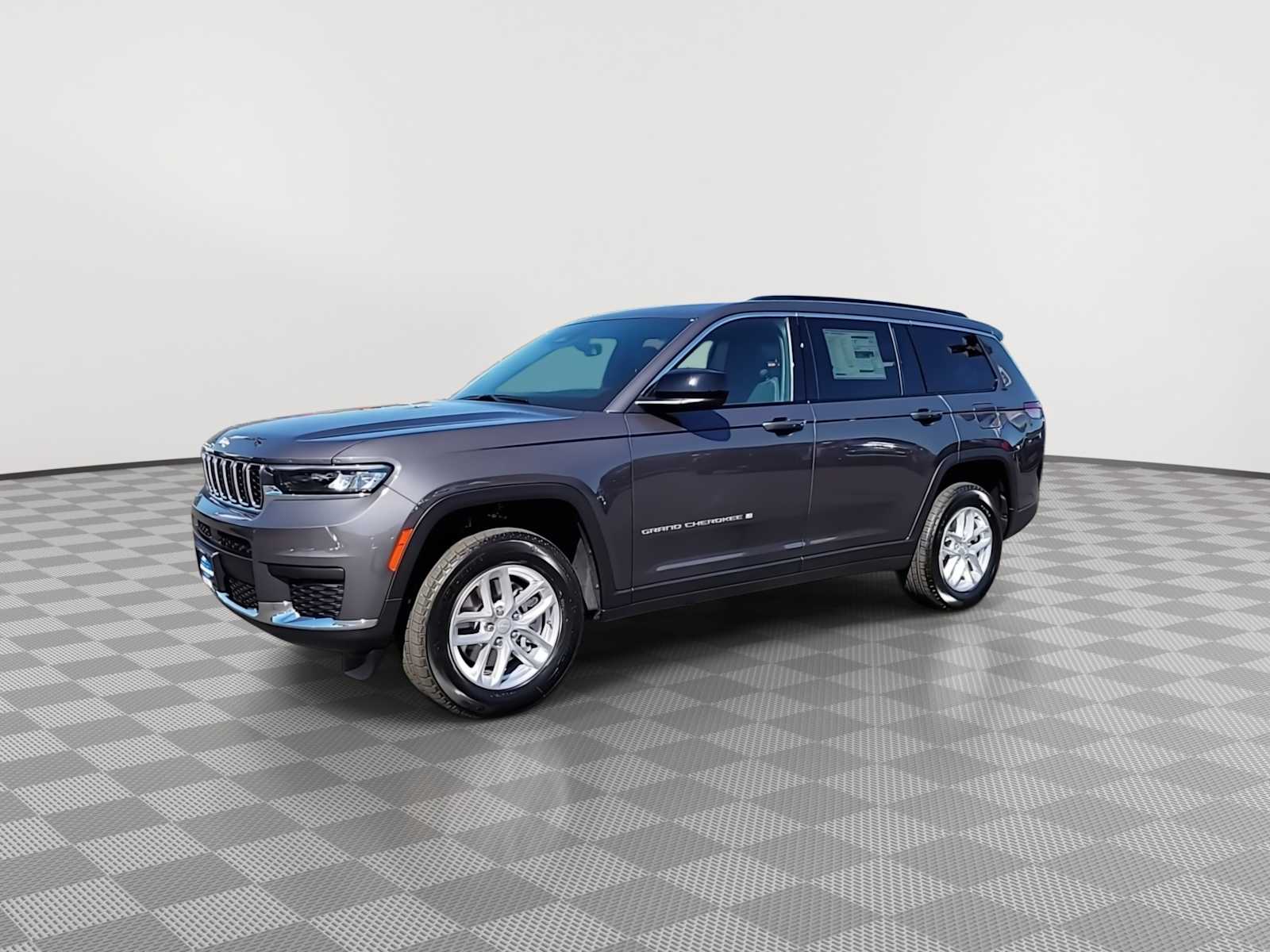 Thumbnail: 2025 Jeep Grand Cherokee - 4