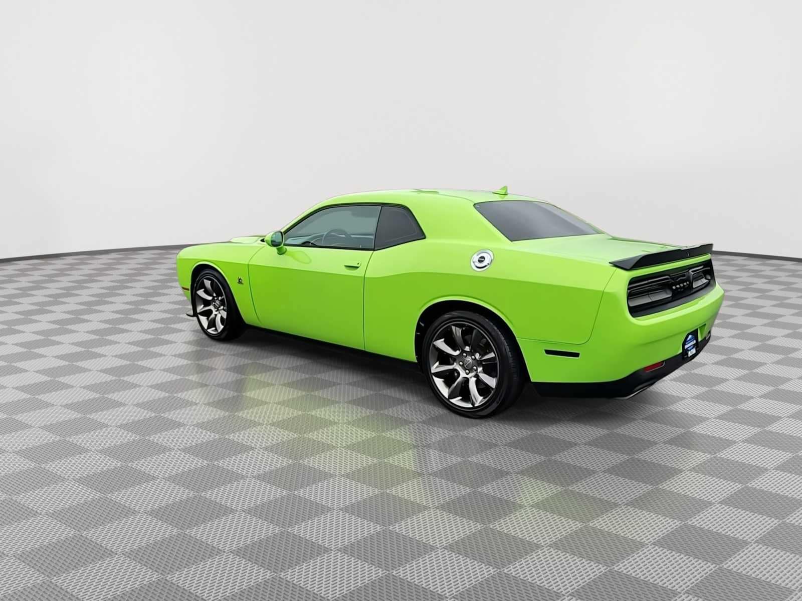 Thumbnail: 2015 Dodge Challenger - 6
