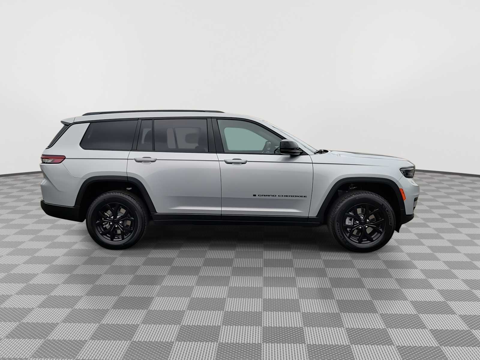 Thumbnail: 2025 Jeep Grand Cherokee - 9