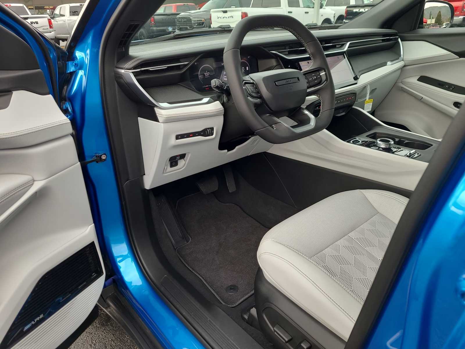 Thumbnail: 2026 Jeep Cherokee - 10