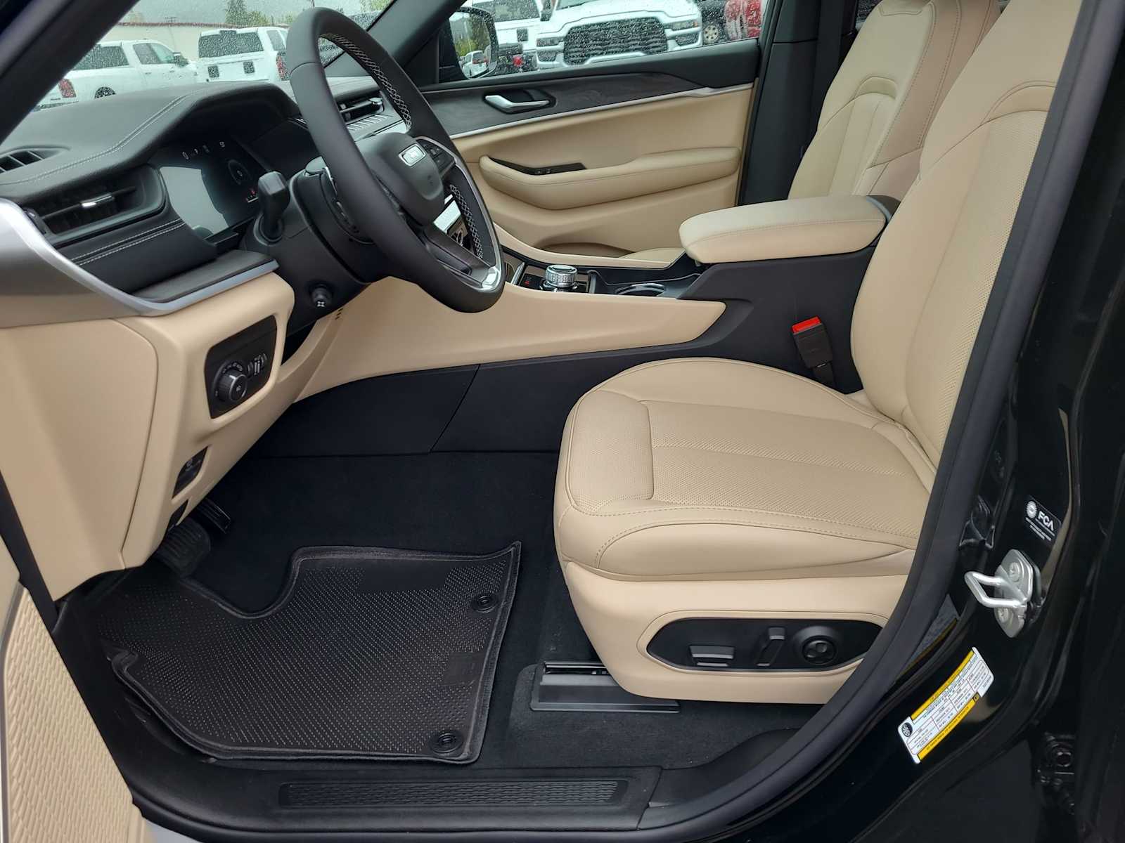 Thumbnail: 2026 Jeep Grand Cherokee - 19