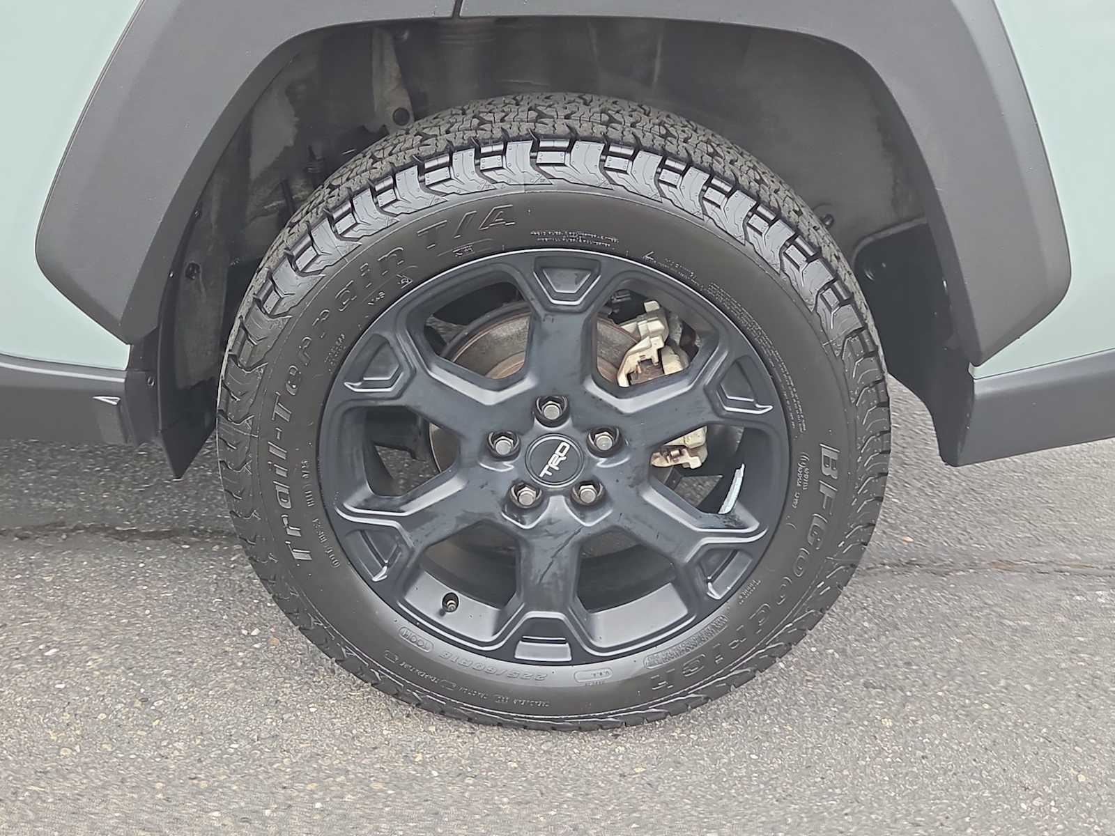 Thumbnail: 2021 Toyota RAV4 - 15