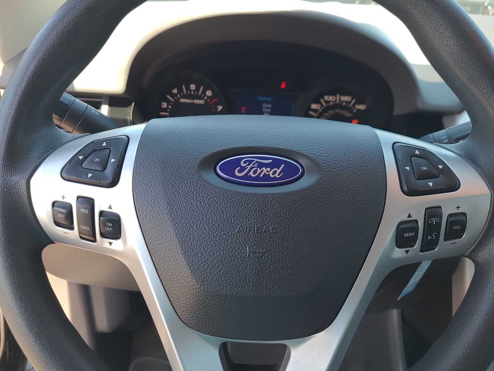Thumbnail: 2014 Ford Edge - 23