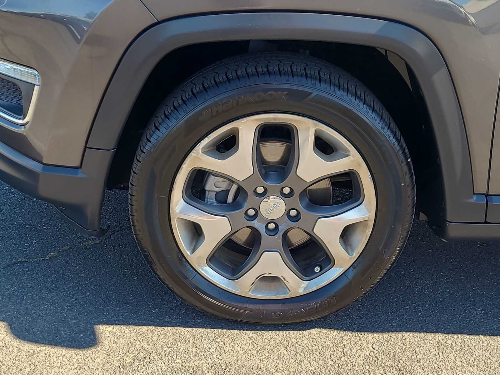 Thumbnail: 2019 Jeep Compass - 16